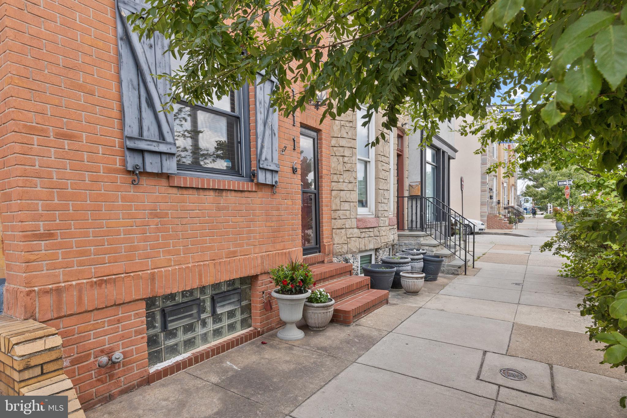 LOCUST POINT - Residential