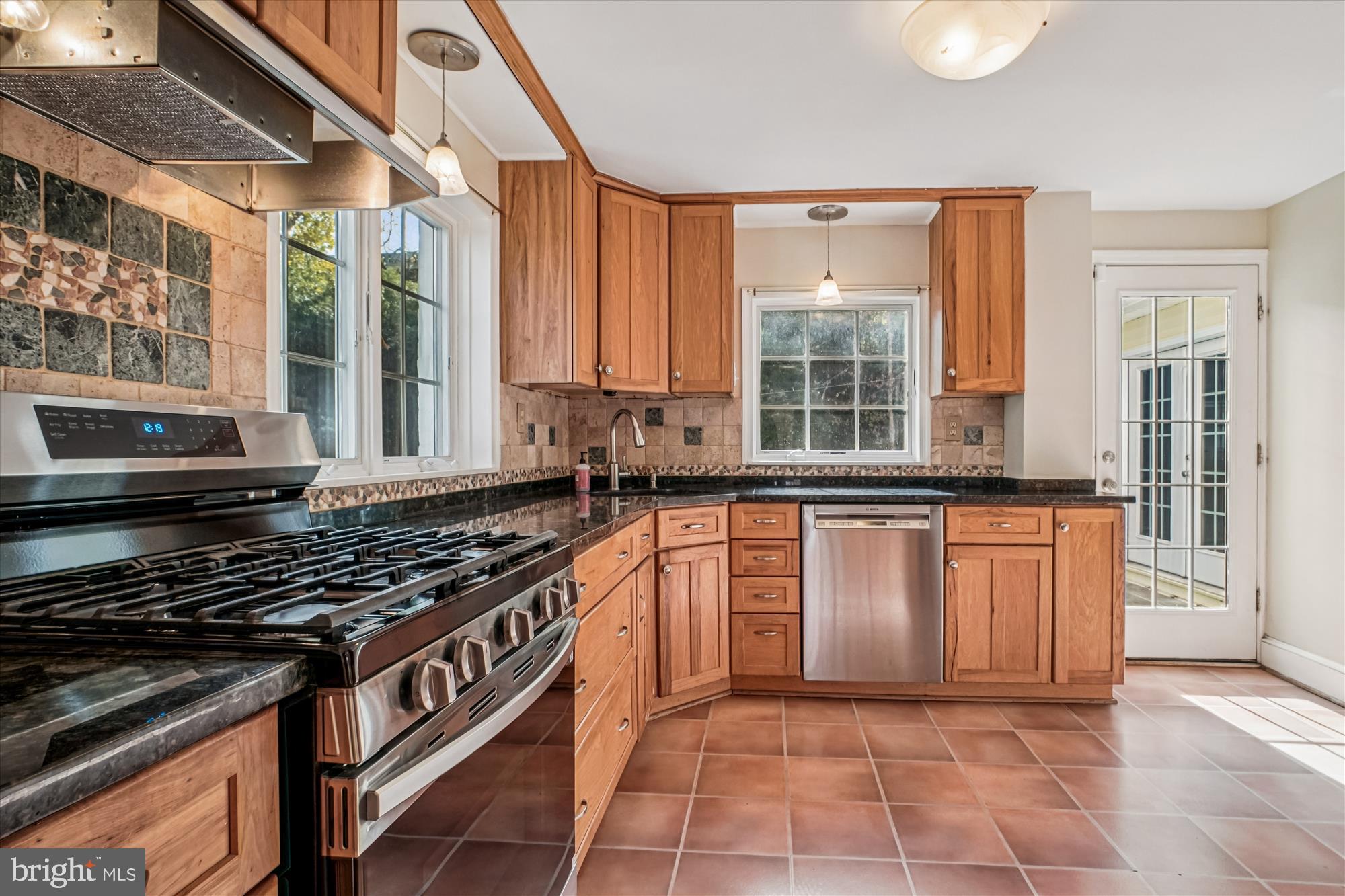 DEVONSHIRE - Residential Lease