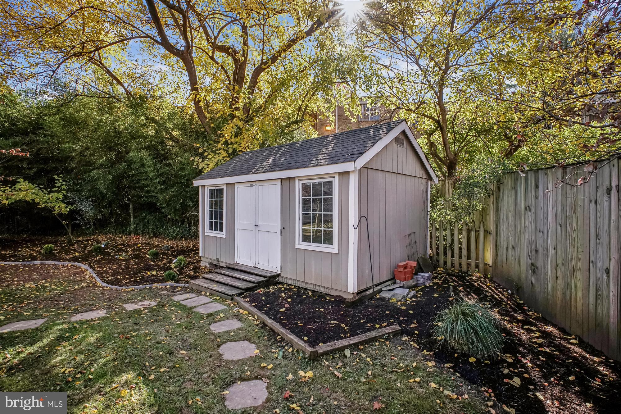 DEVONSHIRE - Residential Lease