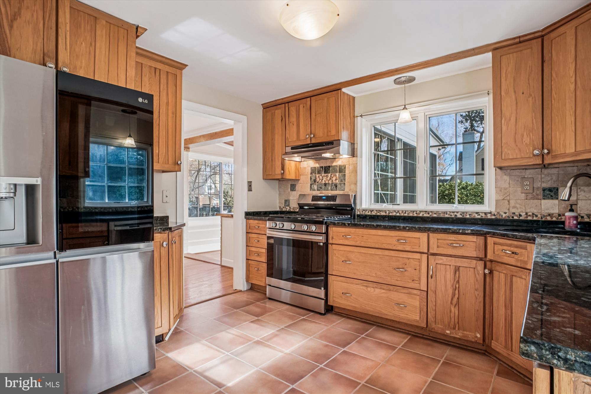 DEVONSHIRE - Residential Lease