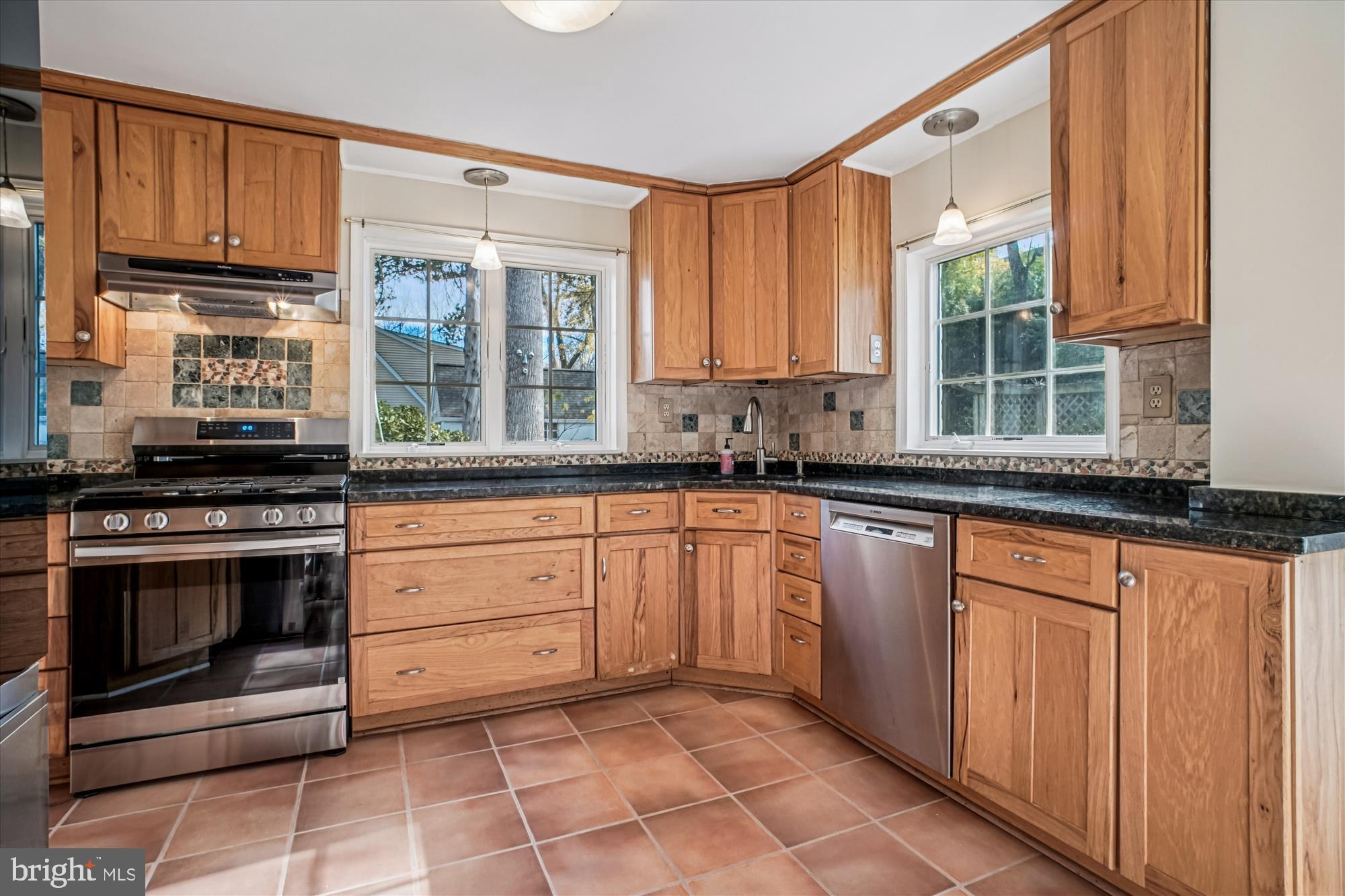 DEVONSHIRE - Residential Lease