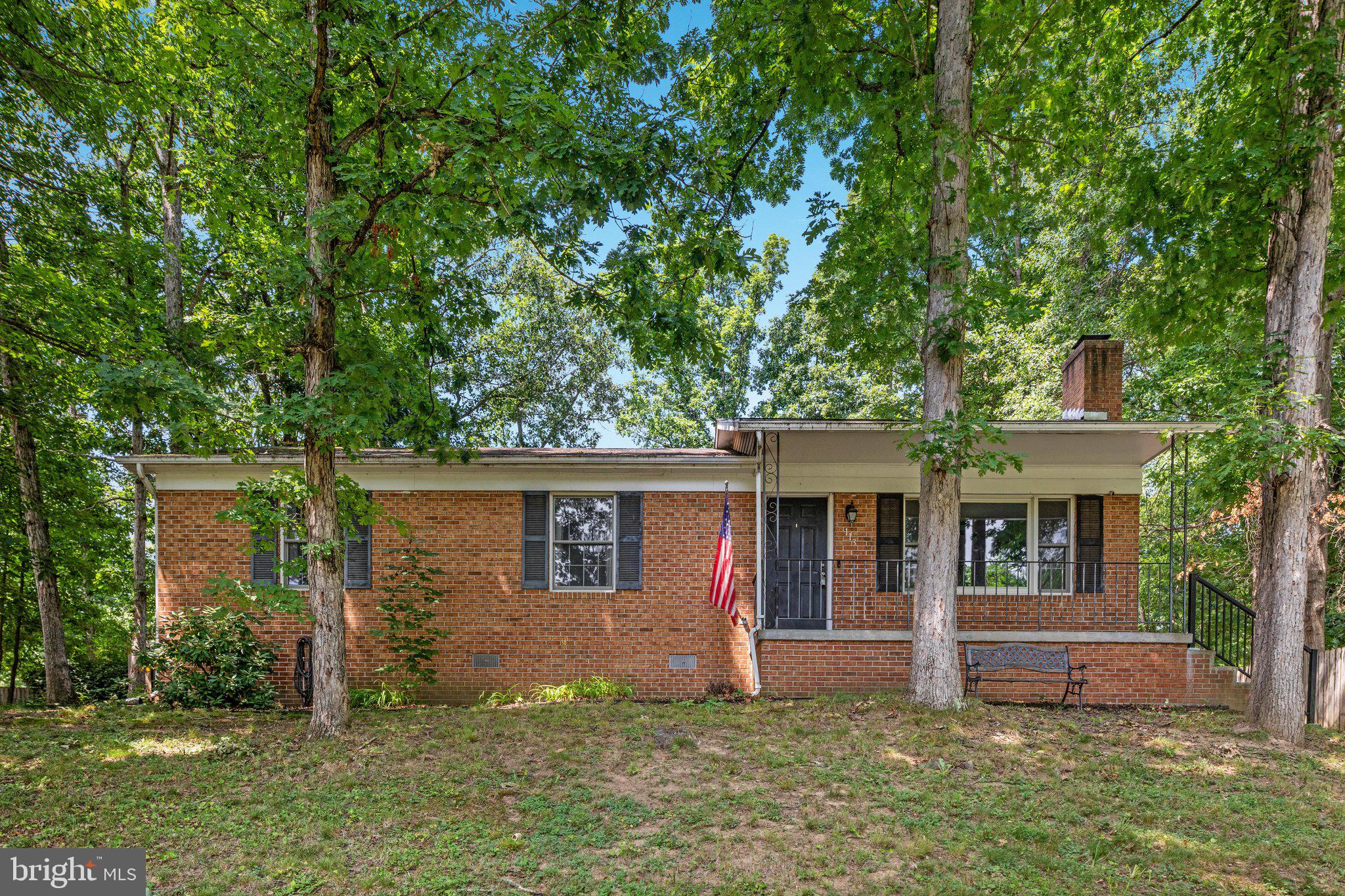 113 LAKEWOOD DRIVE