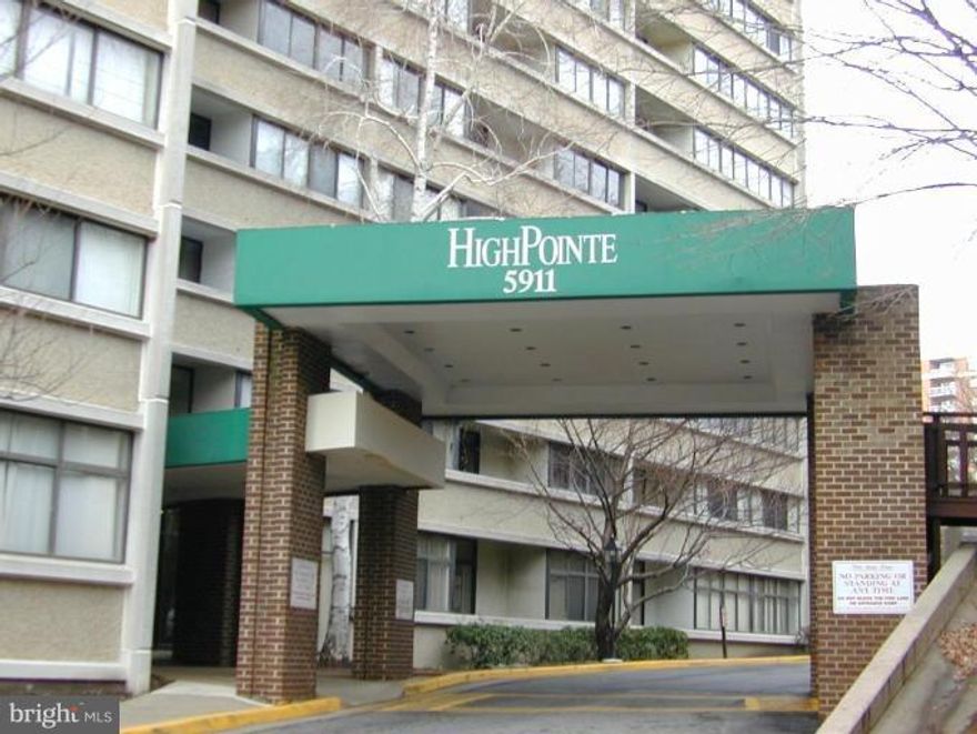 Penthouse unit in the Highpointe with TWO reserved parking spaces. Priced BELOW appraised value. Excellent westward view from balcony. Granite Counter Tops. Ceramic Floor in Kitchen, Front Load Stack Washer and Dryer. Condo fee includes Heat, AC and all utilities except electrical plug ins.
