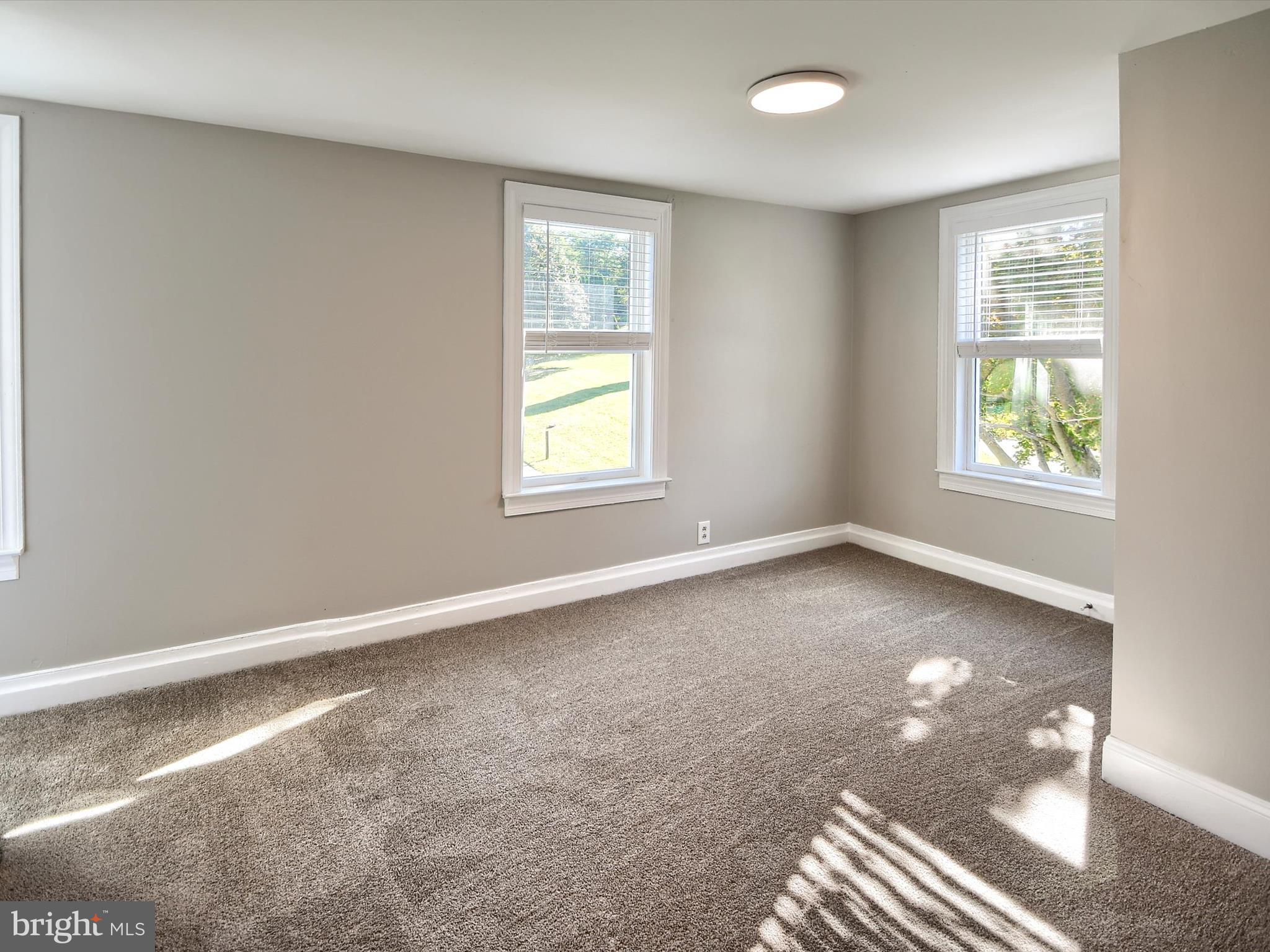 CEDAR MILL - Residential