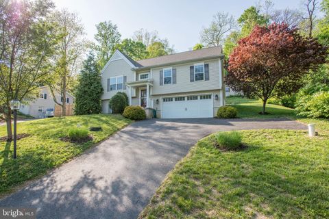528 BETTY LANE COLUMBIA PA 17512