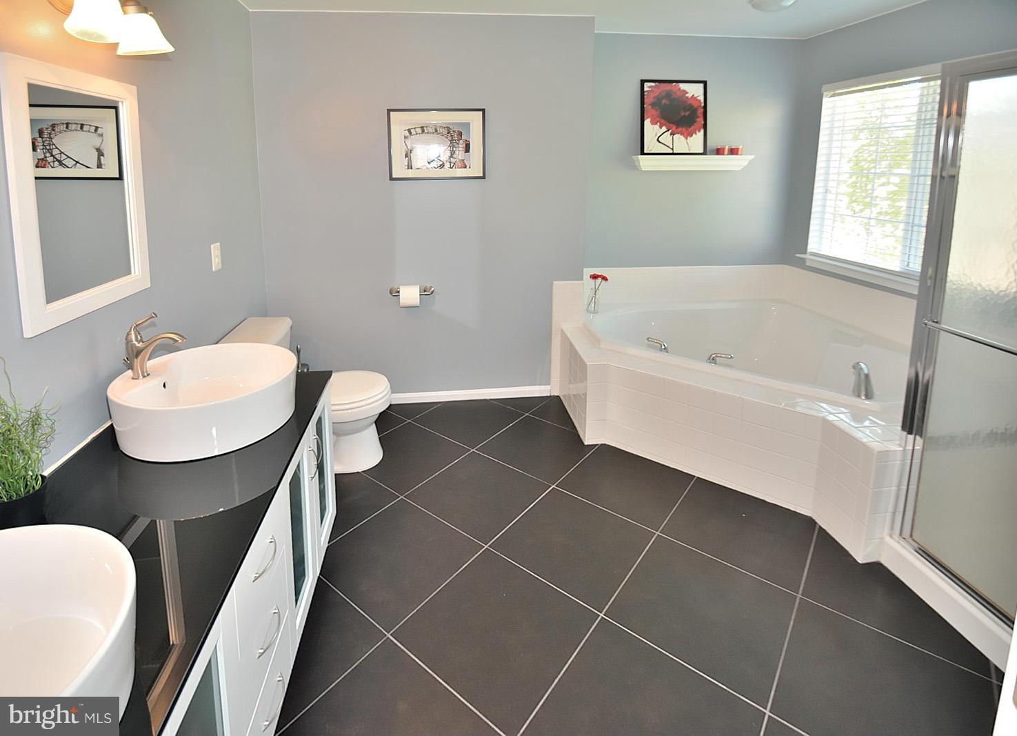 WAYSIDE VILLAGE - Residential