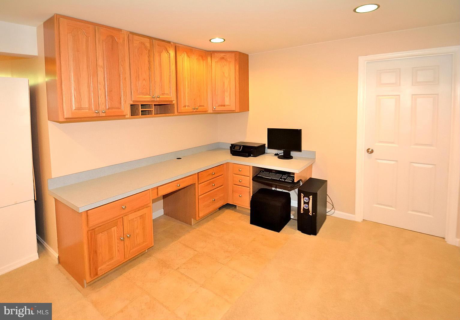 WAYSIDE VILLAGE - Residential