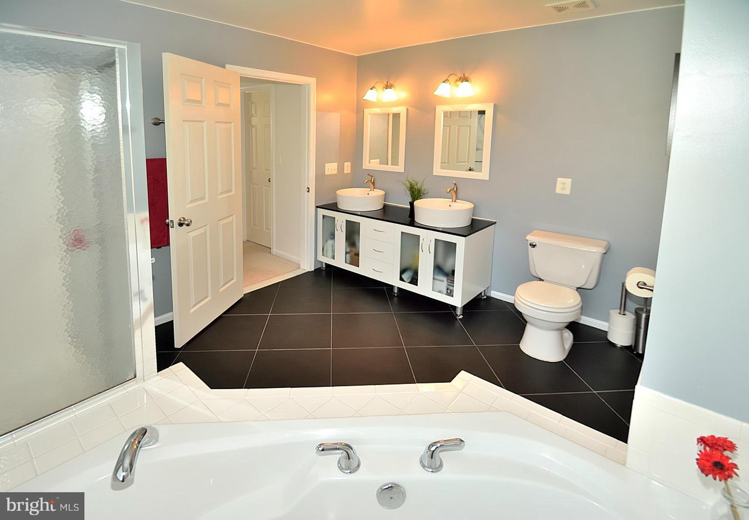 WAYSIDE VILLAGE - Residential