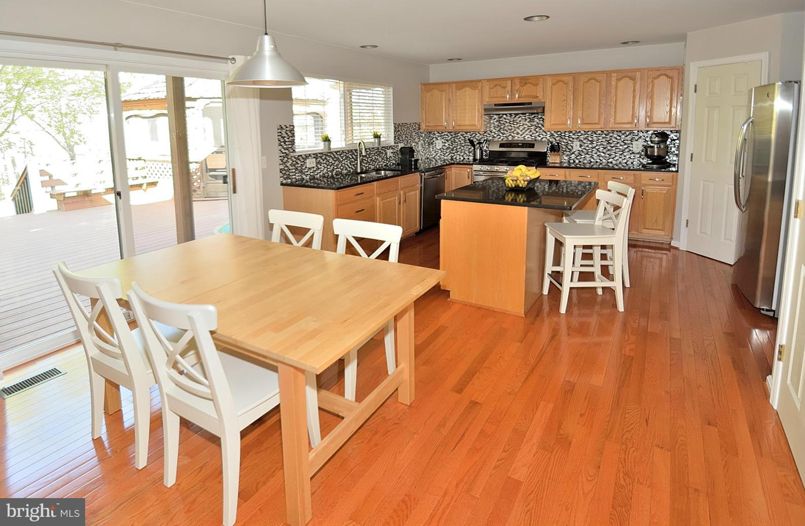 WAYSIDE VILLAGE - Residential