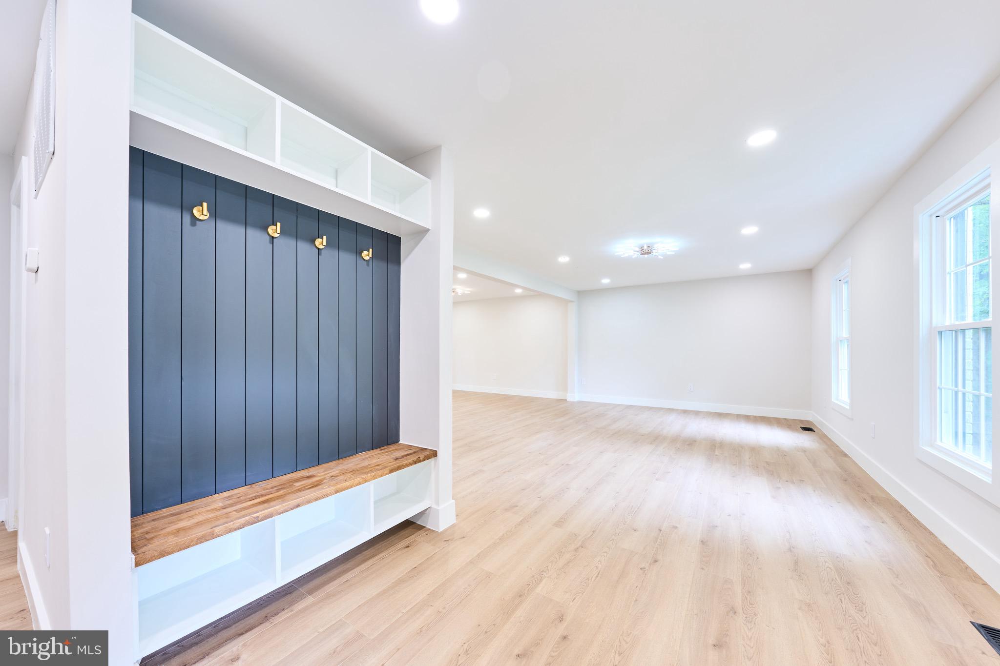 HUNT VALLEY ESTATES - Residential