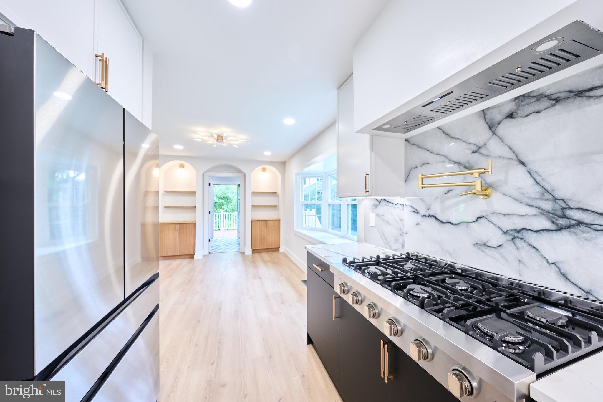 HUNT VALLEY ESTATES - Residential