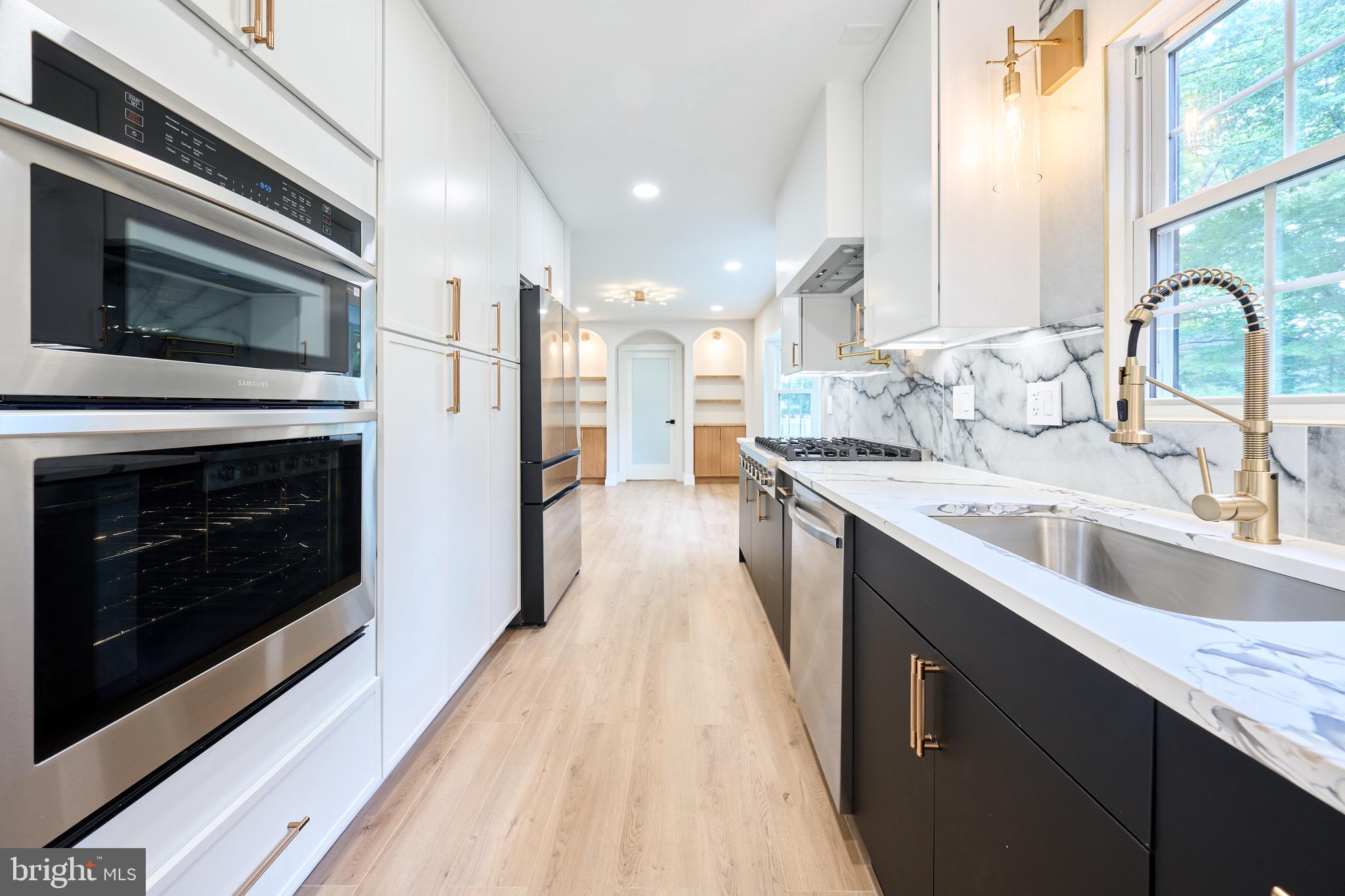 HUNT VALLEY ESTATES - Residential