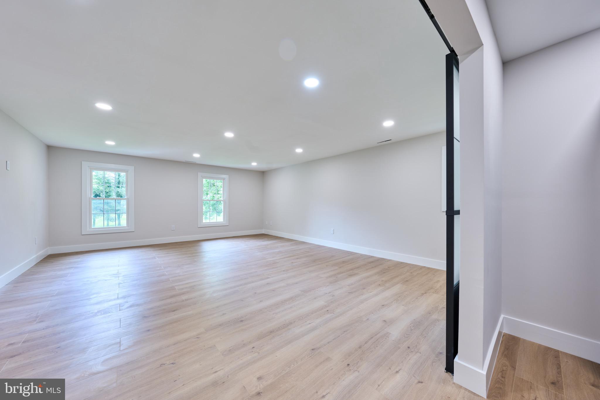 HUNT VALLEY ESTATES - Residential