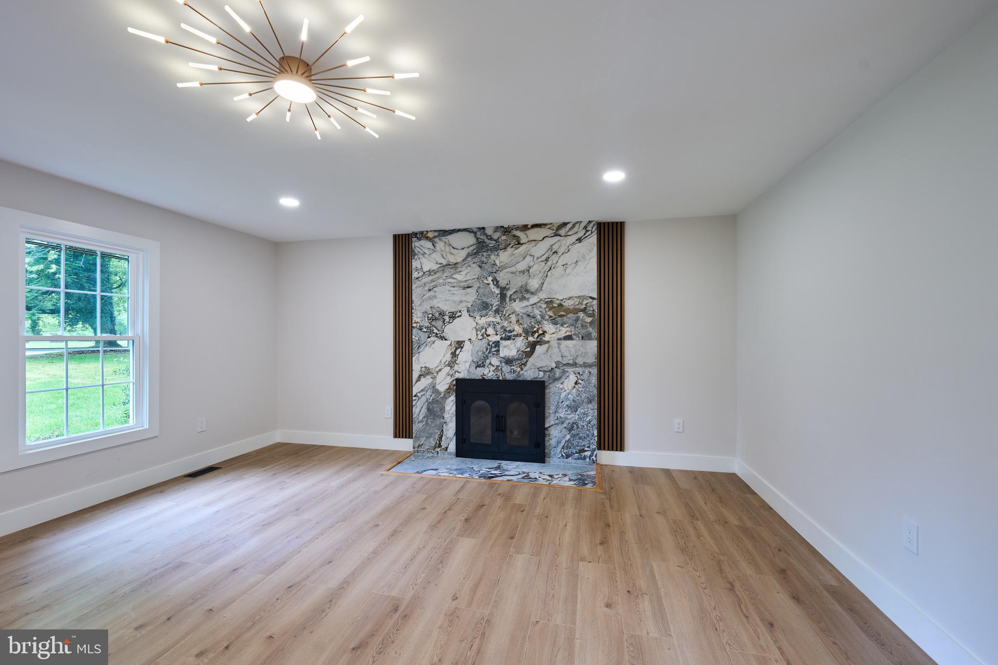 HUNT VALLEY ESTATES - Residential