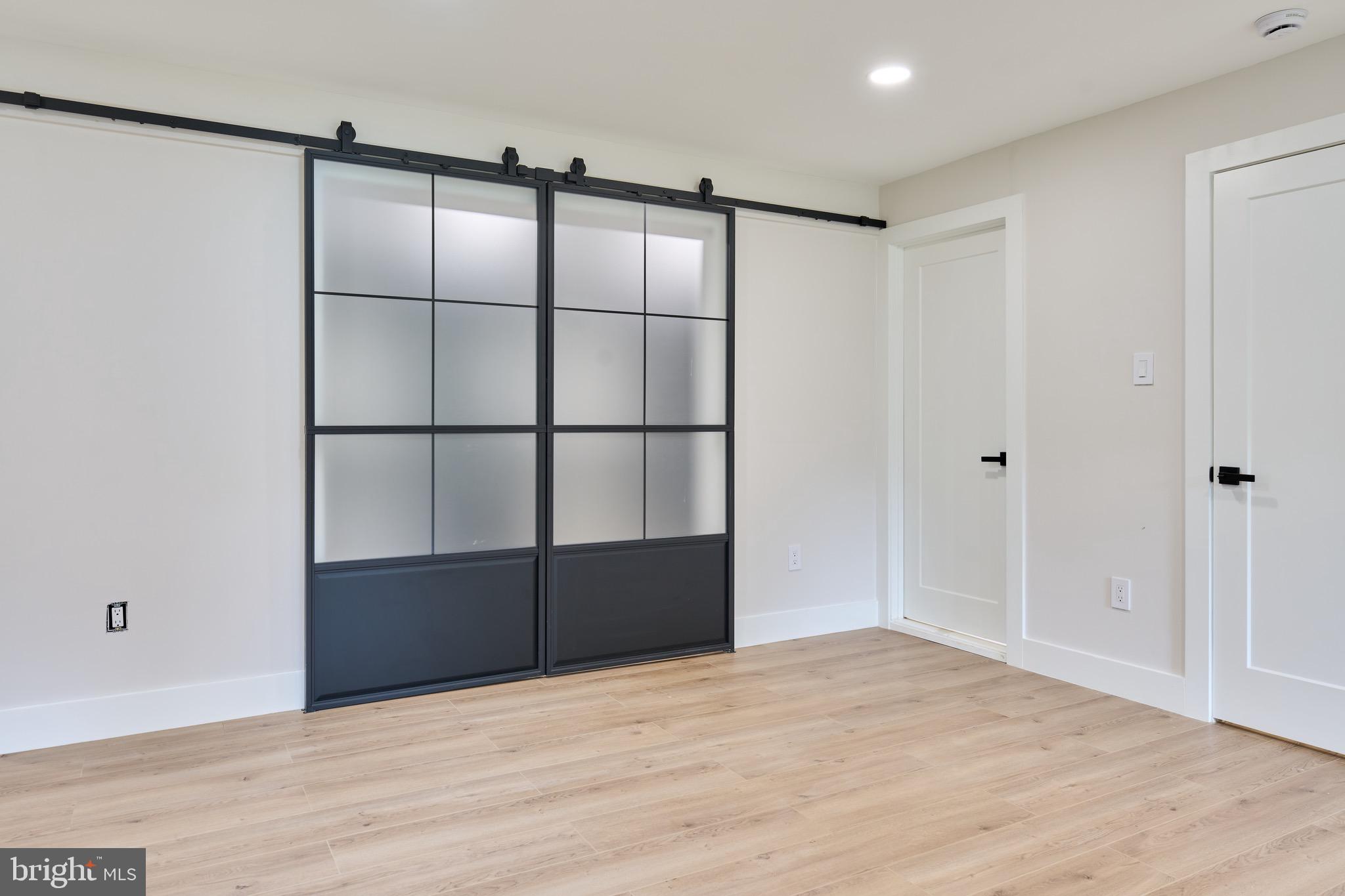 HUNT VALLEY ESTATES - Residential