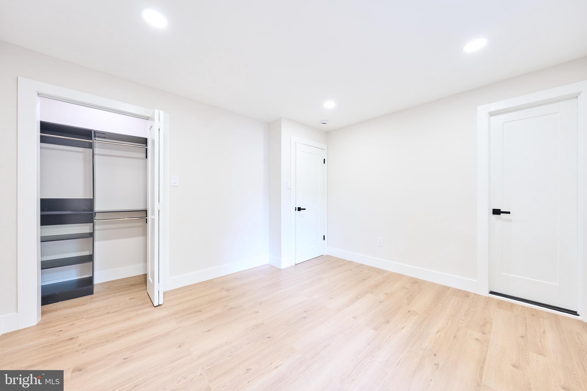 HUNT VALLEY ESTATES - Residential