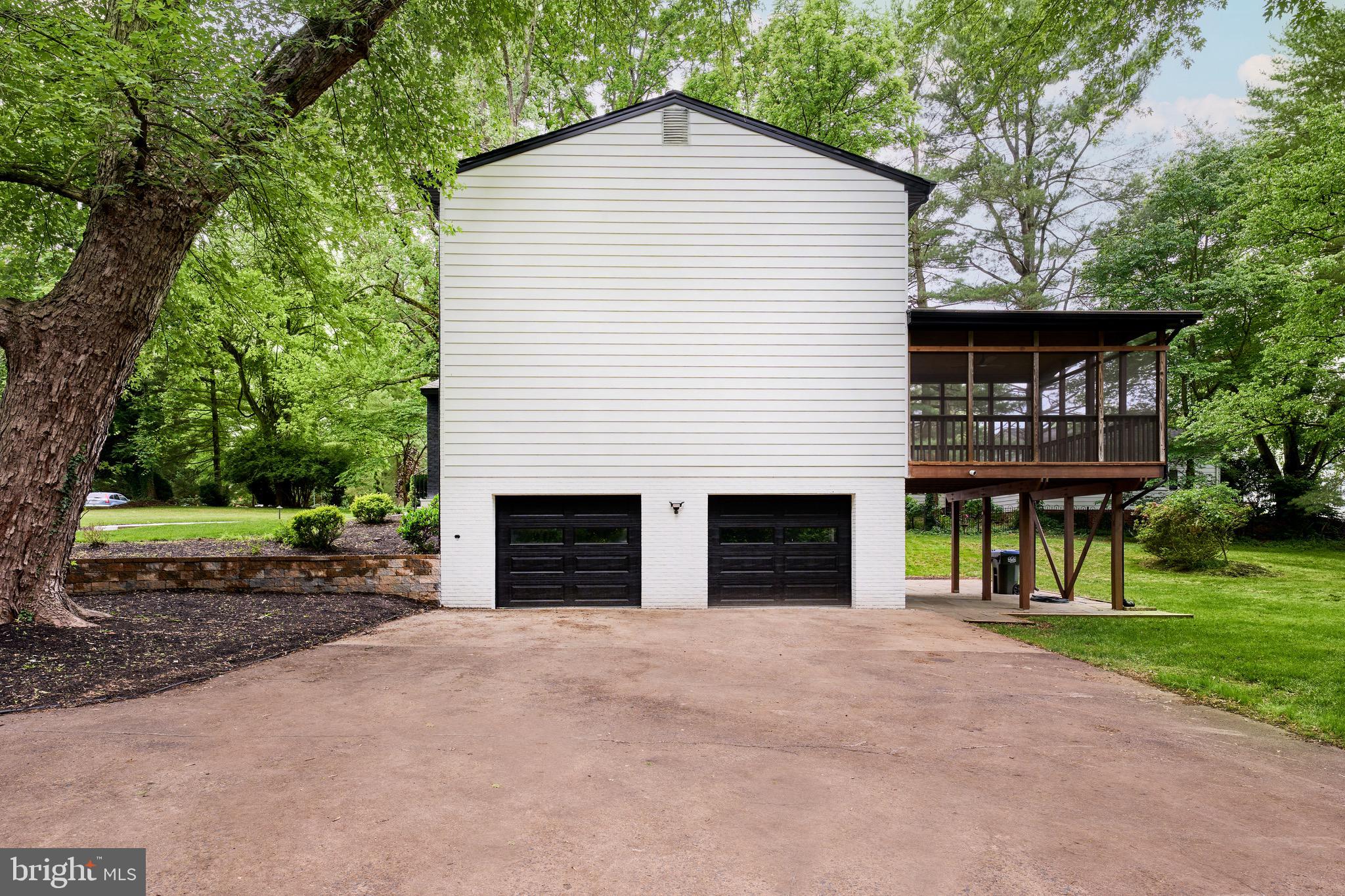 HUNT VALLEY ESTATES - Residential