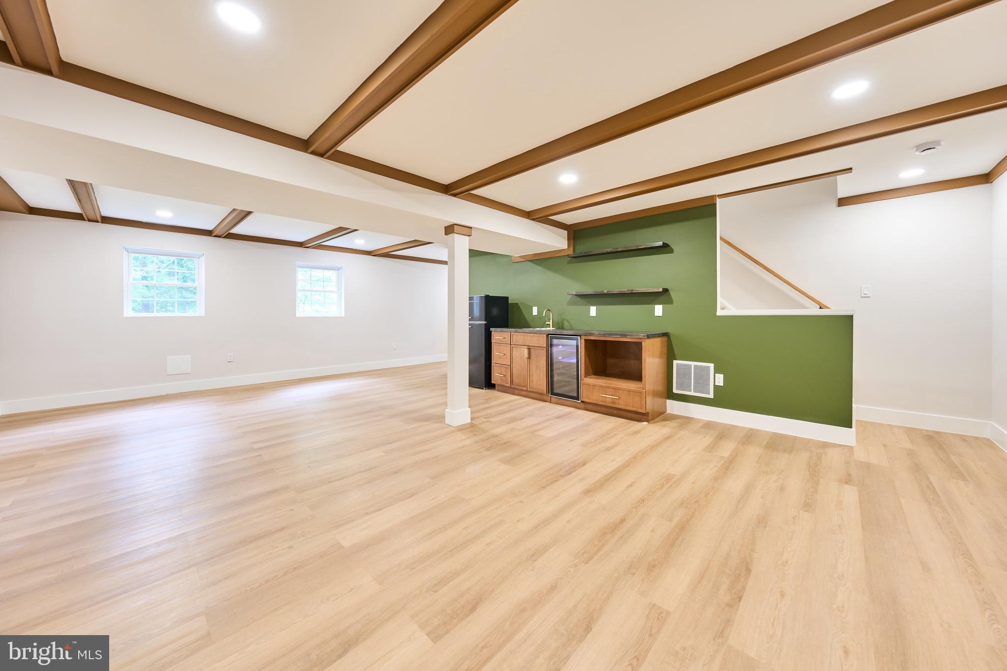 HUNT VALLEY ESTATES - Residential