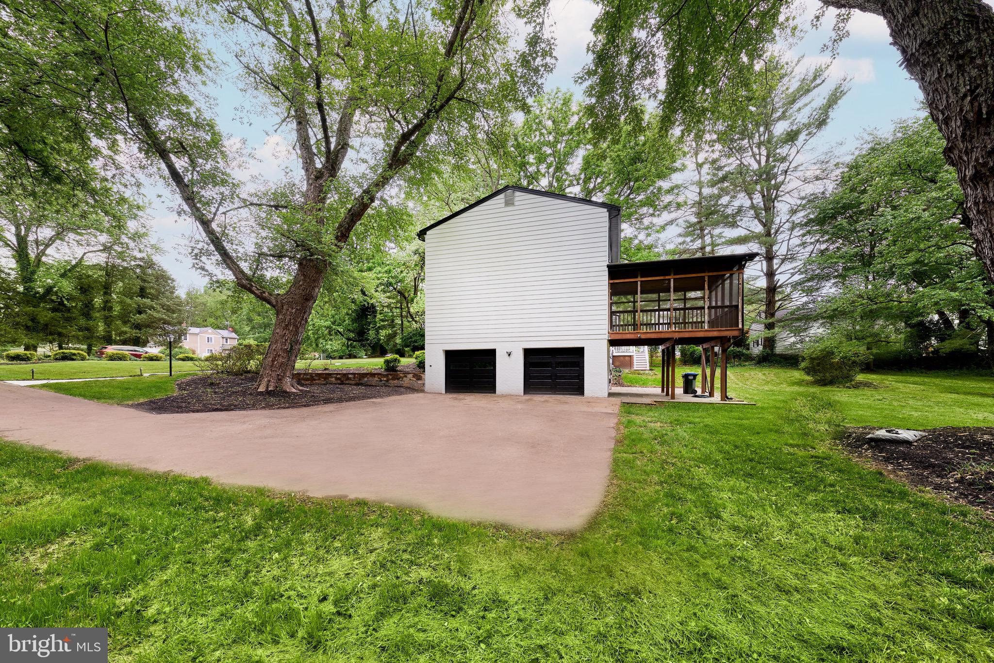 HUNT VALLEY ESTATES - Residential