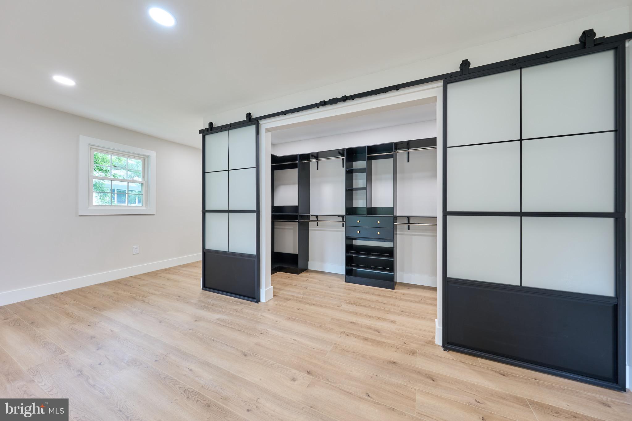 HUNT VALLEY ESTATES - Residential