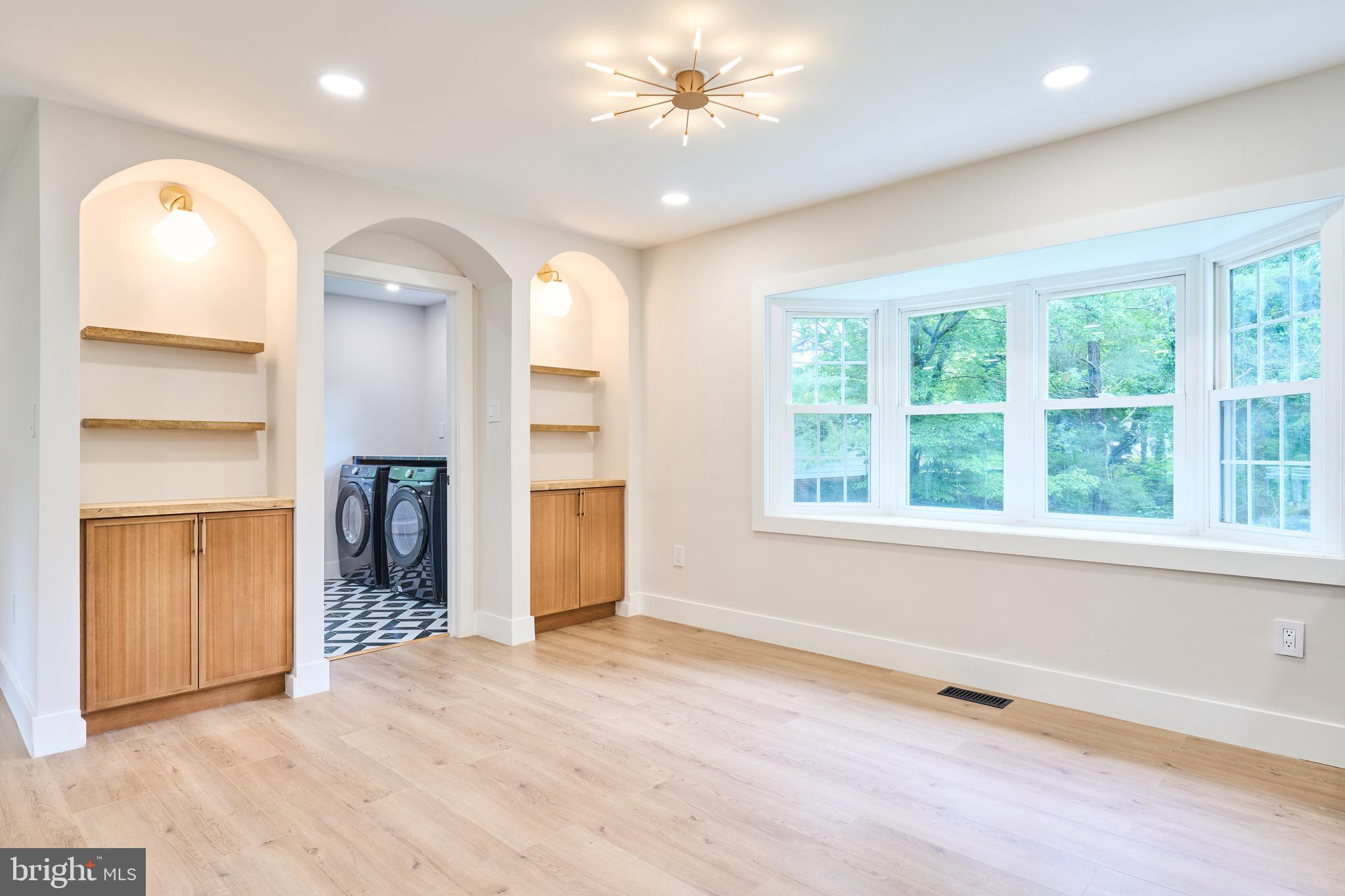 HUNT VALLEY ESTATES - Residential