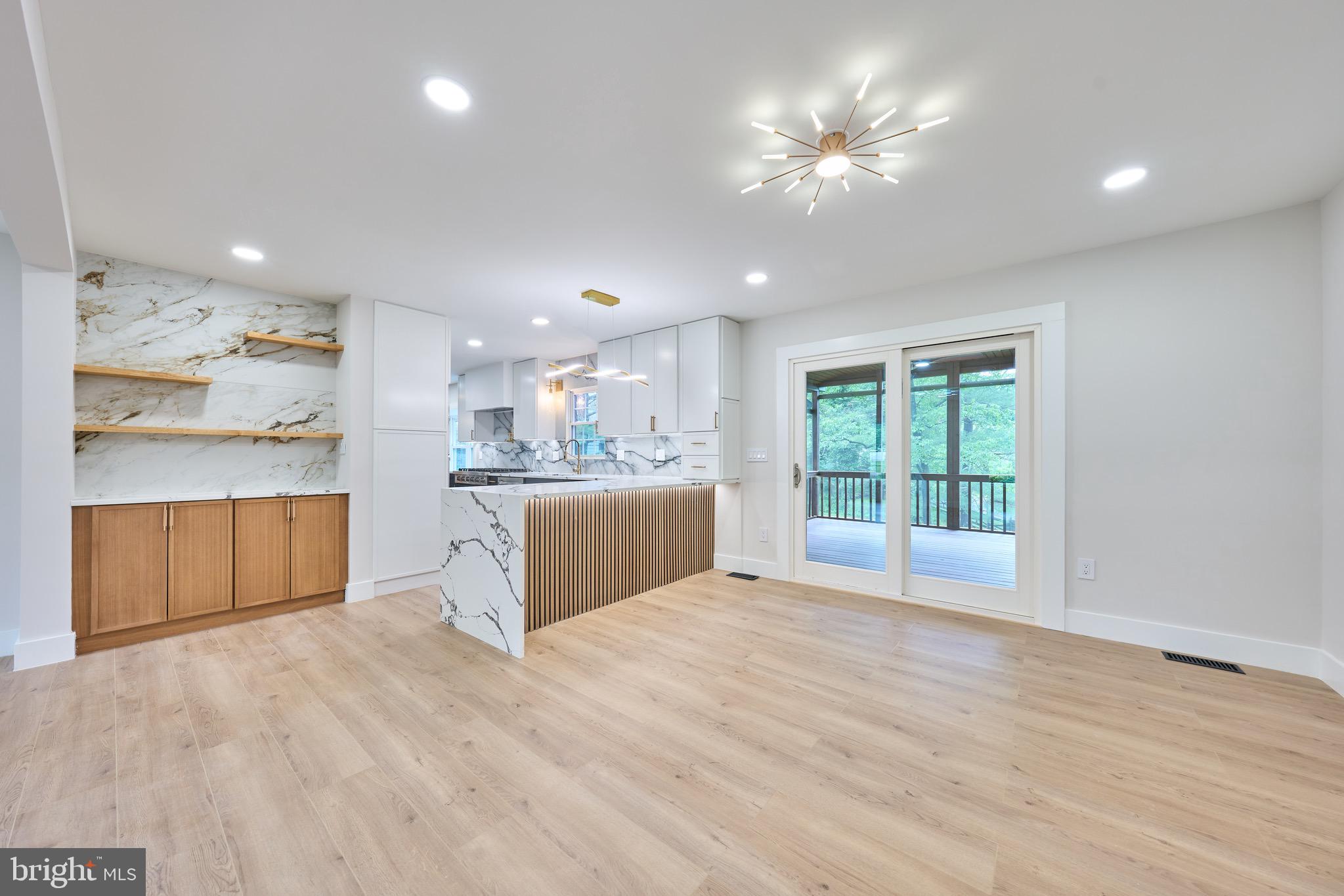 HUNT VALLEY ESTATES - Residential