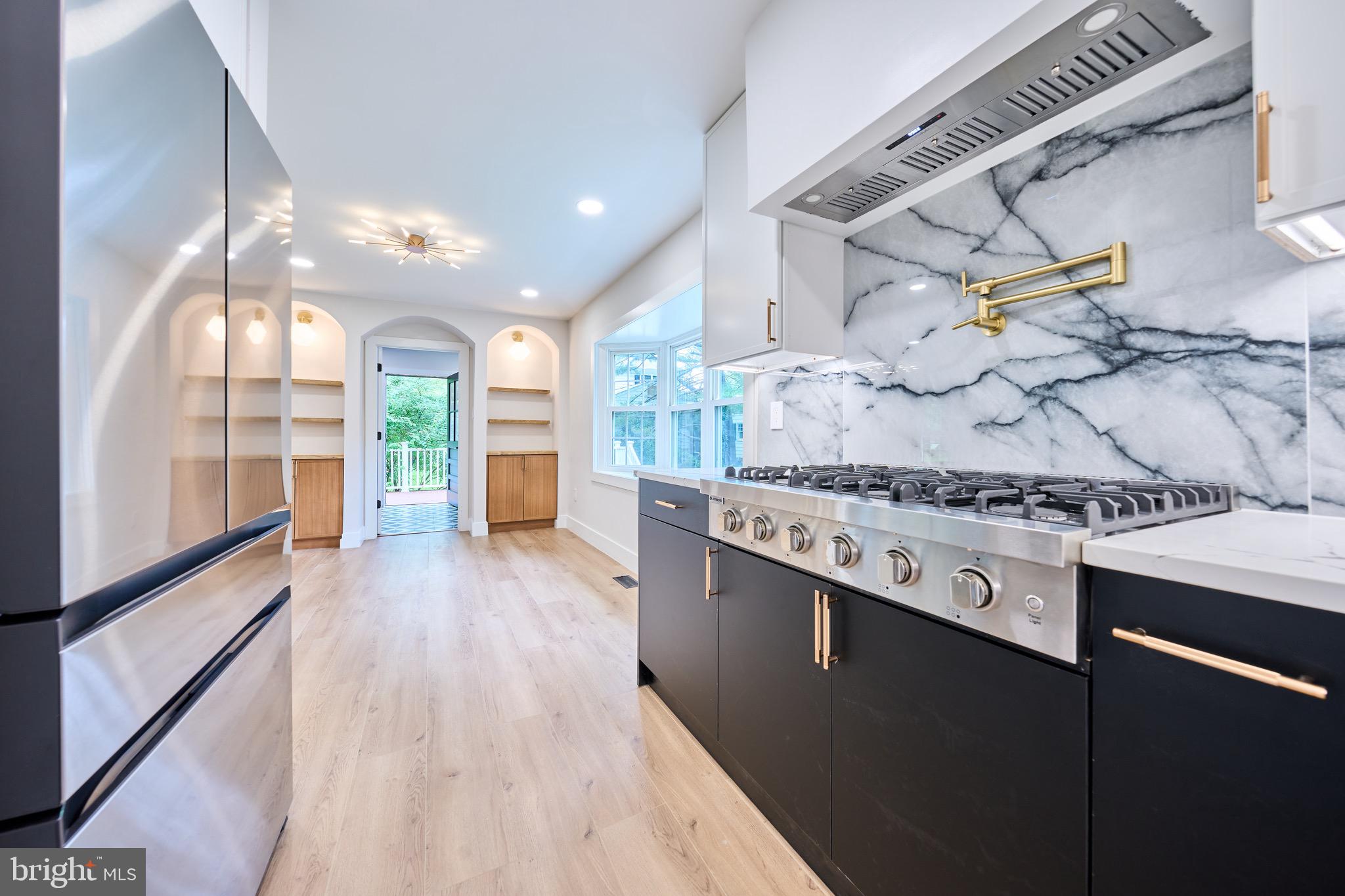 HUNT VALLEY ESTATES - Residential