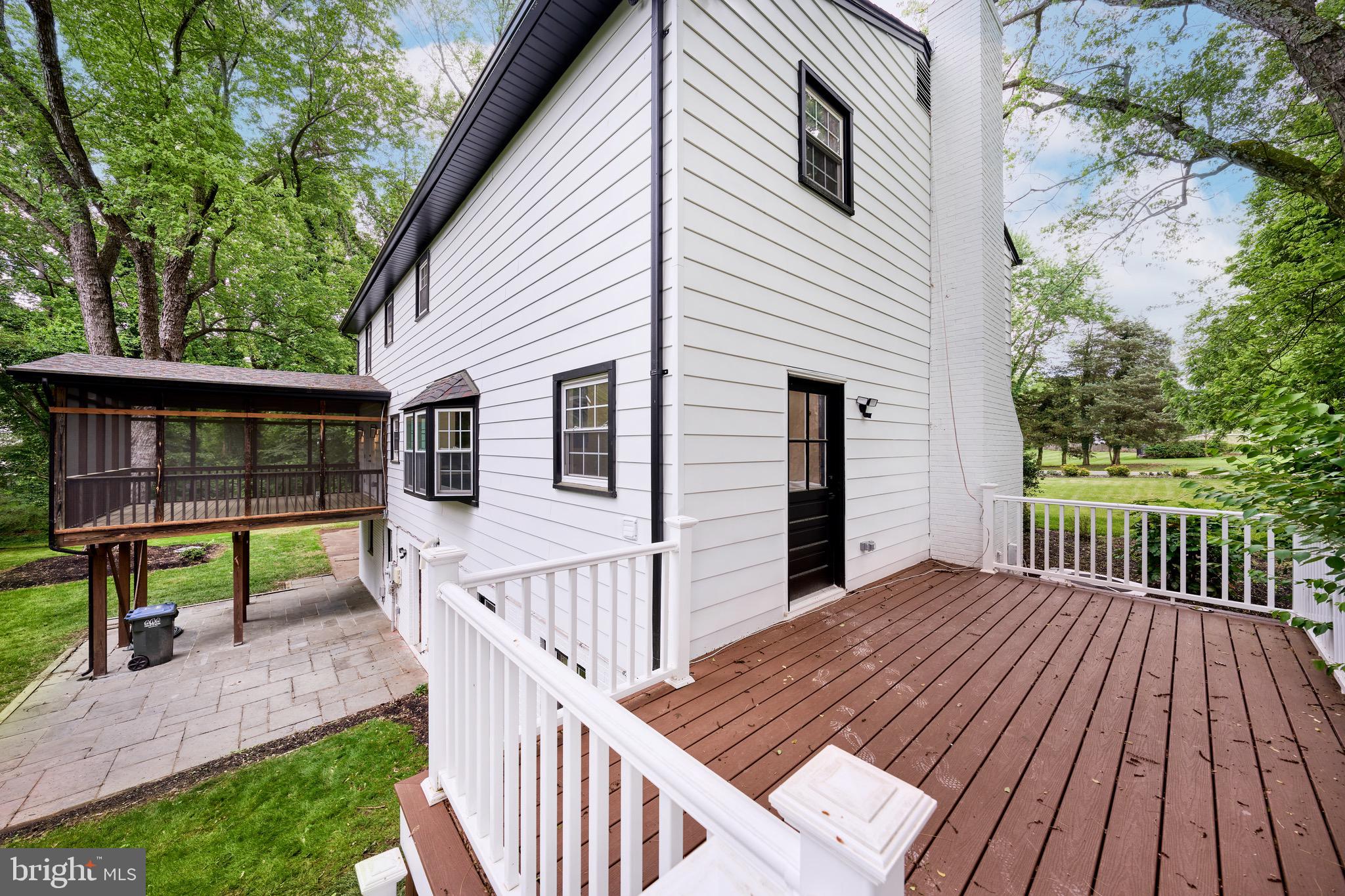 HUNT VALLEY ESTATES - Residential