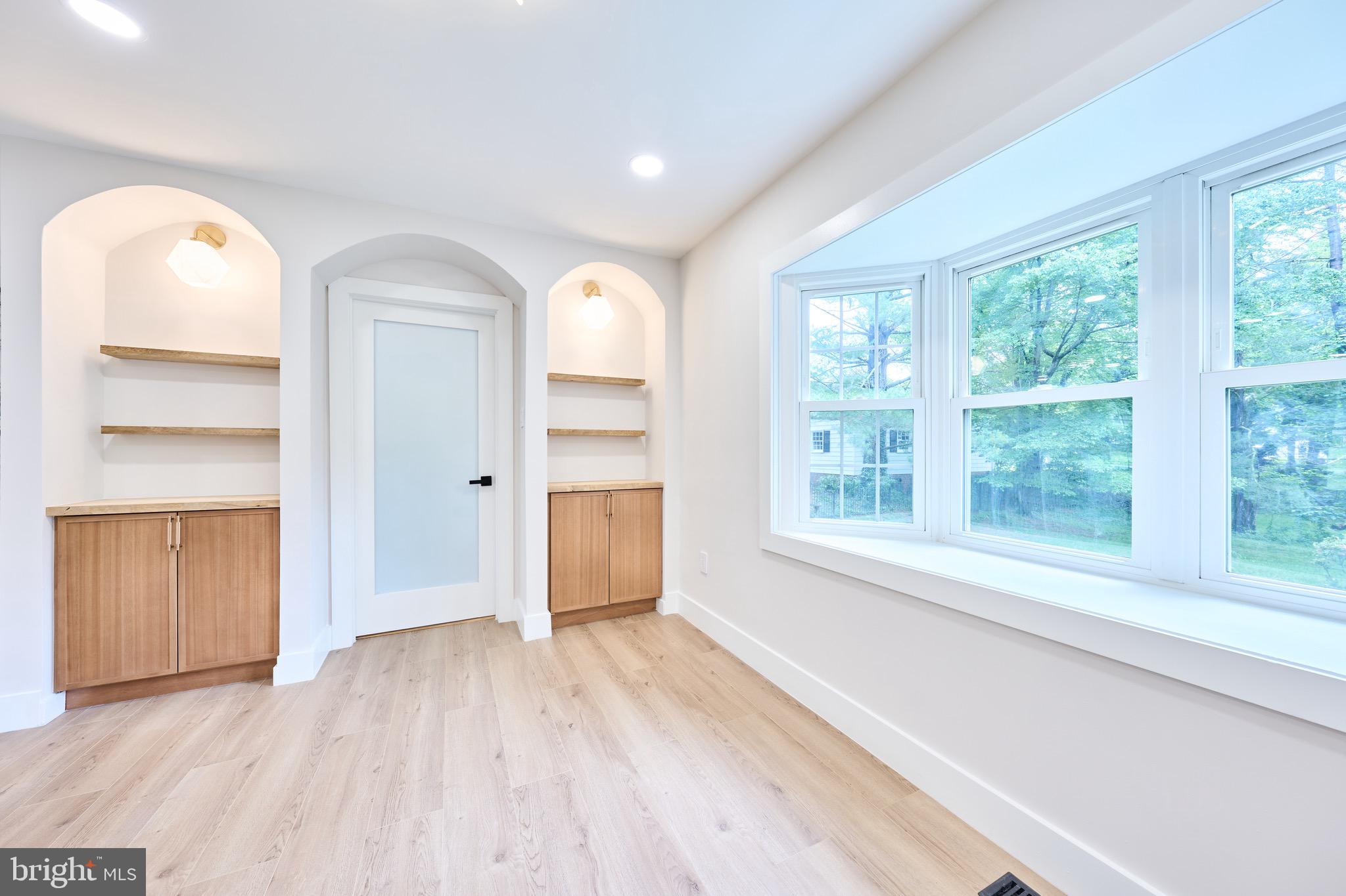 HUNT VALLEY ESTATES - Residential