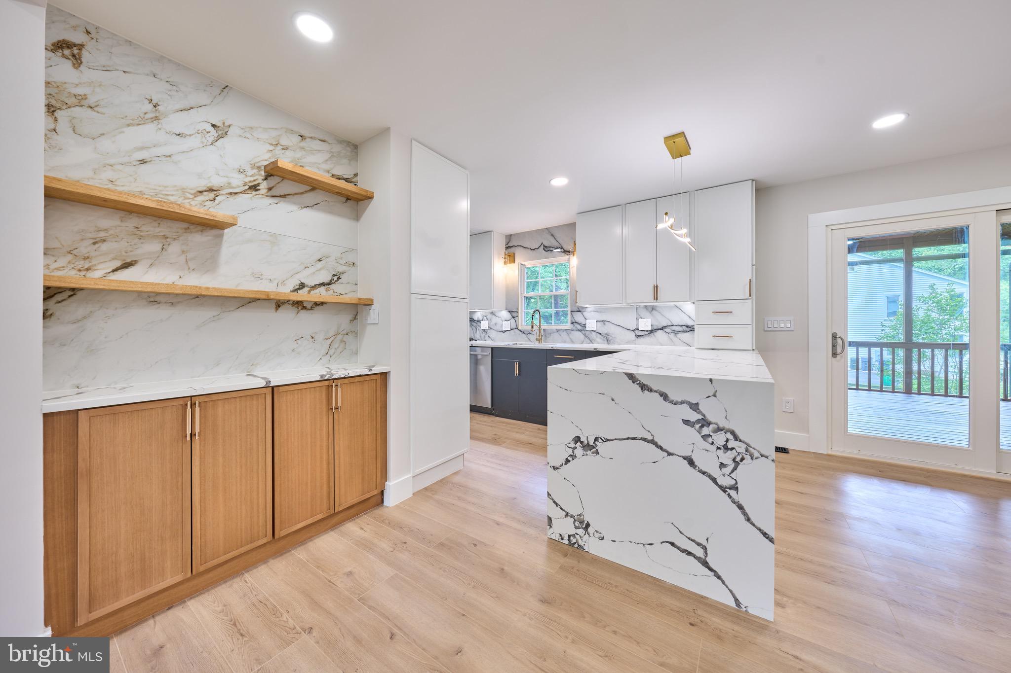 HUNT VALLEY ESTATES - Residential