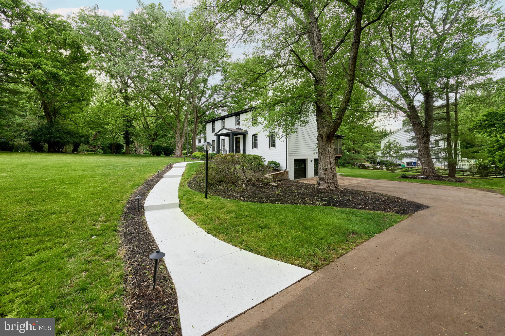 HUNT VALLEY ESTATES - Residential