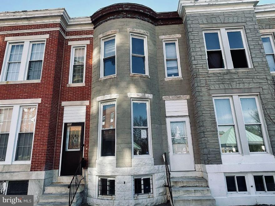 Wonderful opportunity to own this brick townhome in Baltimore City, Maryland. Enjoy spacious  room sizes, separate dining room and nice sized kitchen. Use the full basement as additional storage or finish off for more living space. Easy access to schools, parks and commuter routes. A few minutes away from Downtown Baltimore.