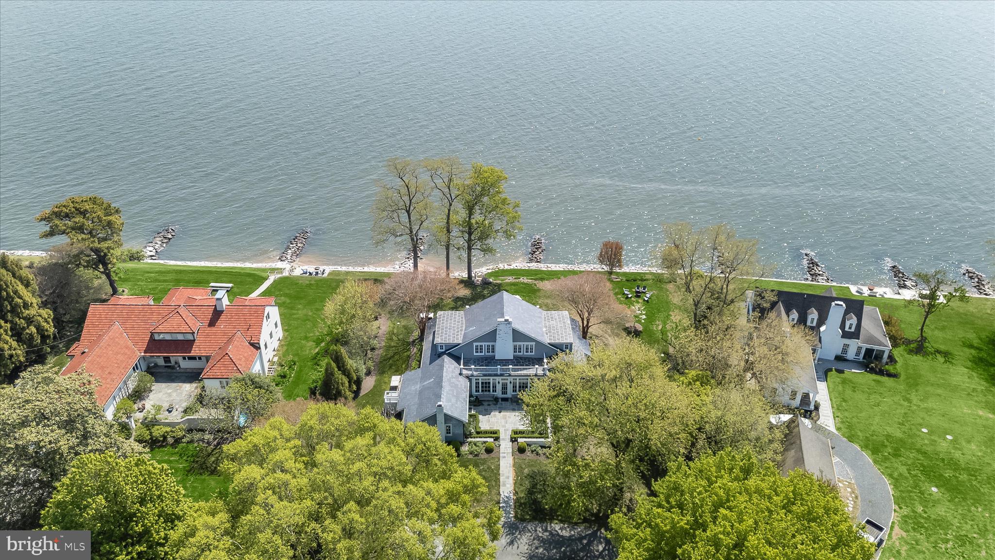 GIBSON ISLAND - Residential