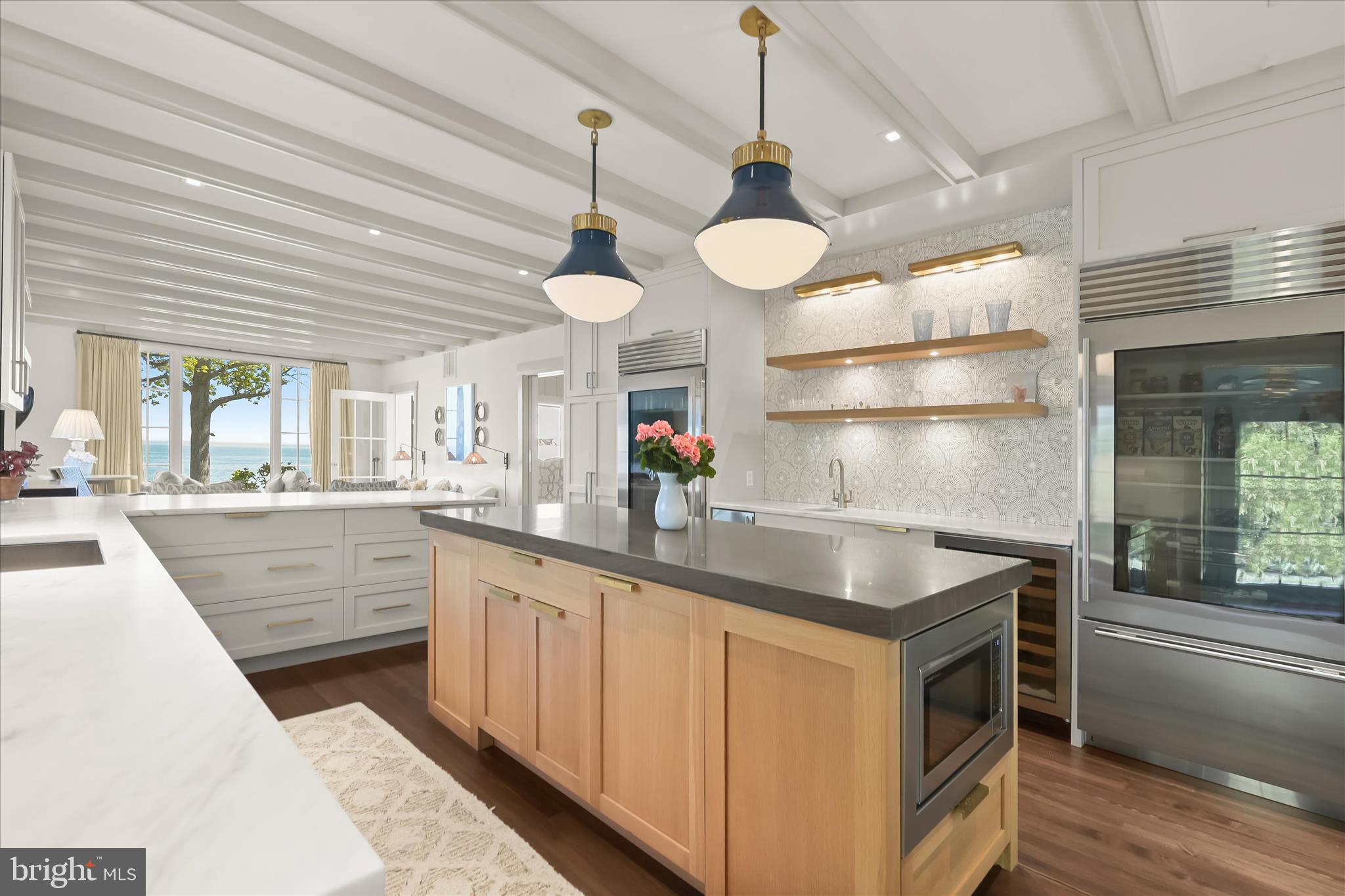 GIBSON ISLAND - Residential