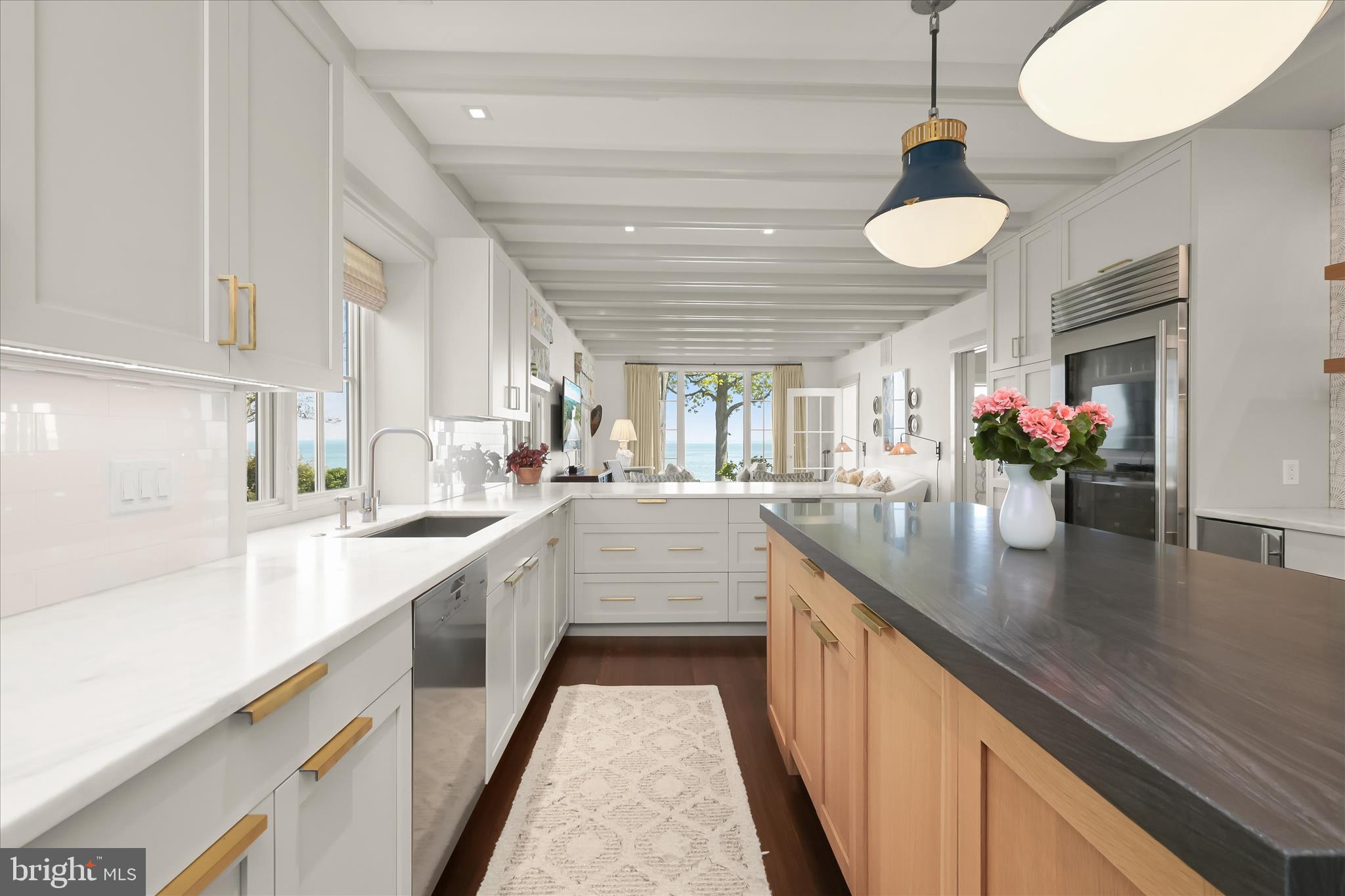 GIBSON ISLAND - Residential