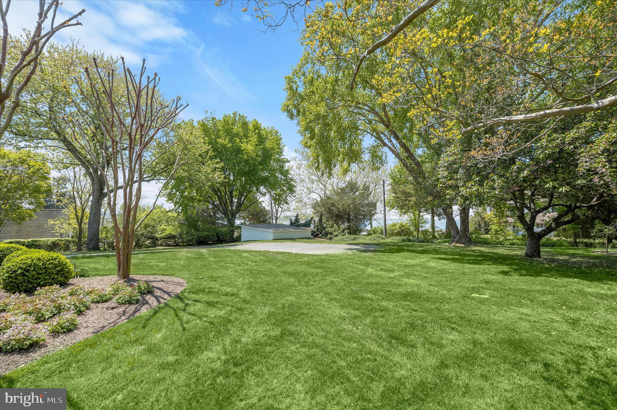 GIBSON ISLAND - Residential