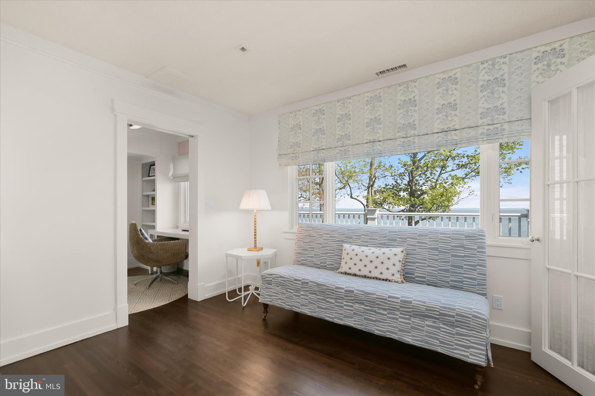 GIBSON ISLAND - Residential