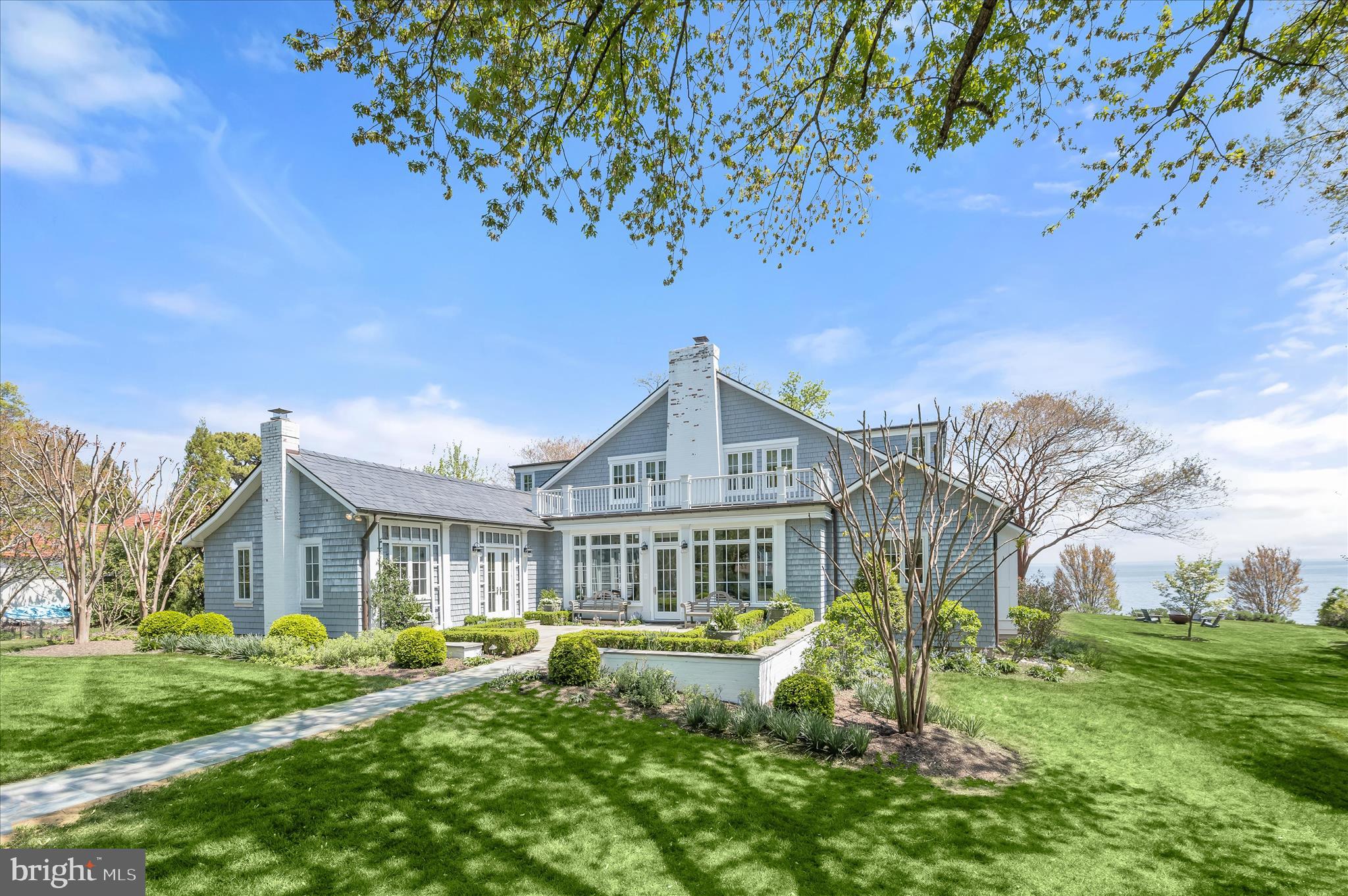 GIBSON ISLAND - Residential