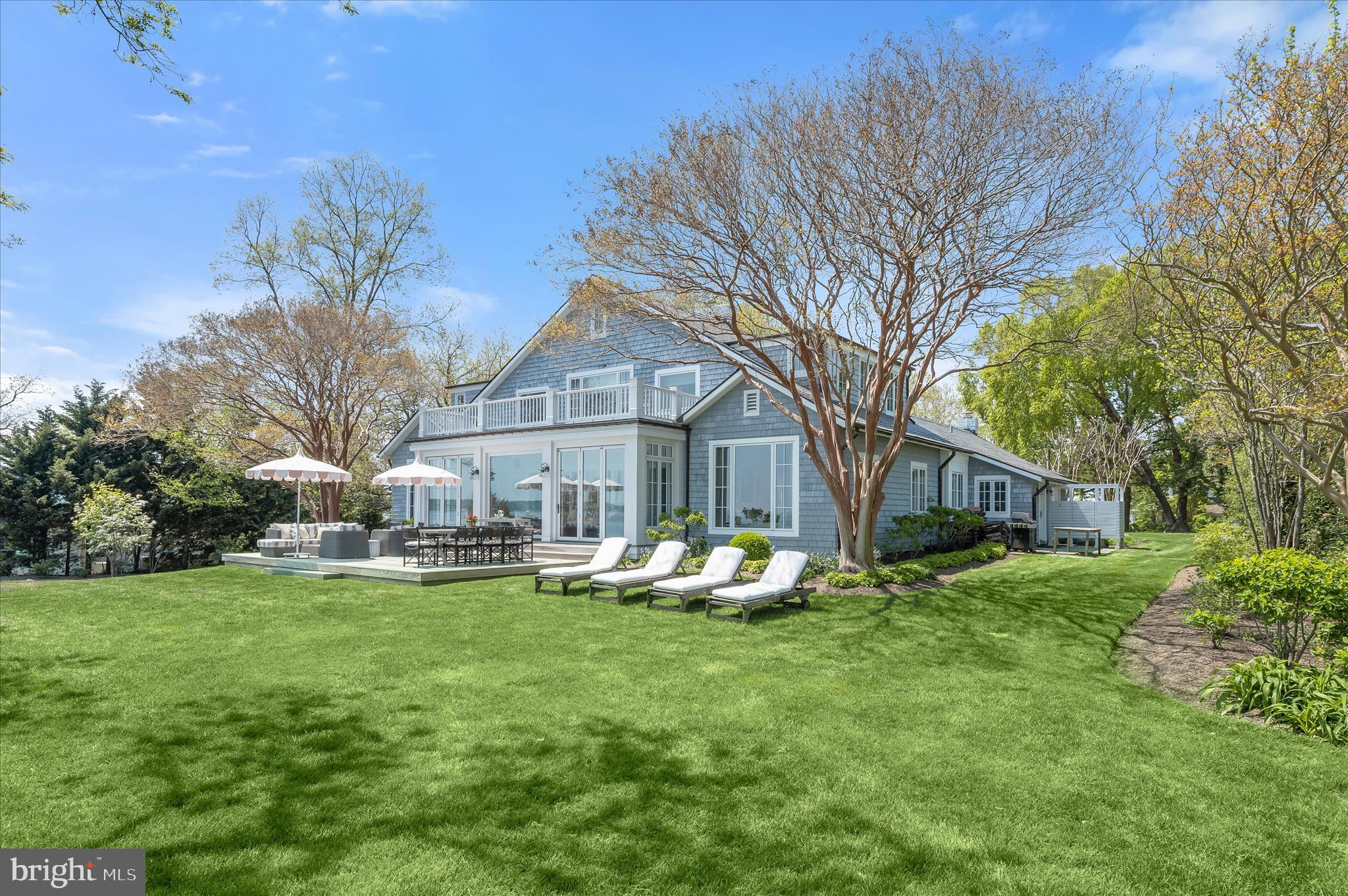 GIBSON ISLAND - Residential
