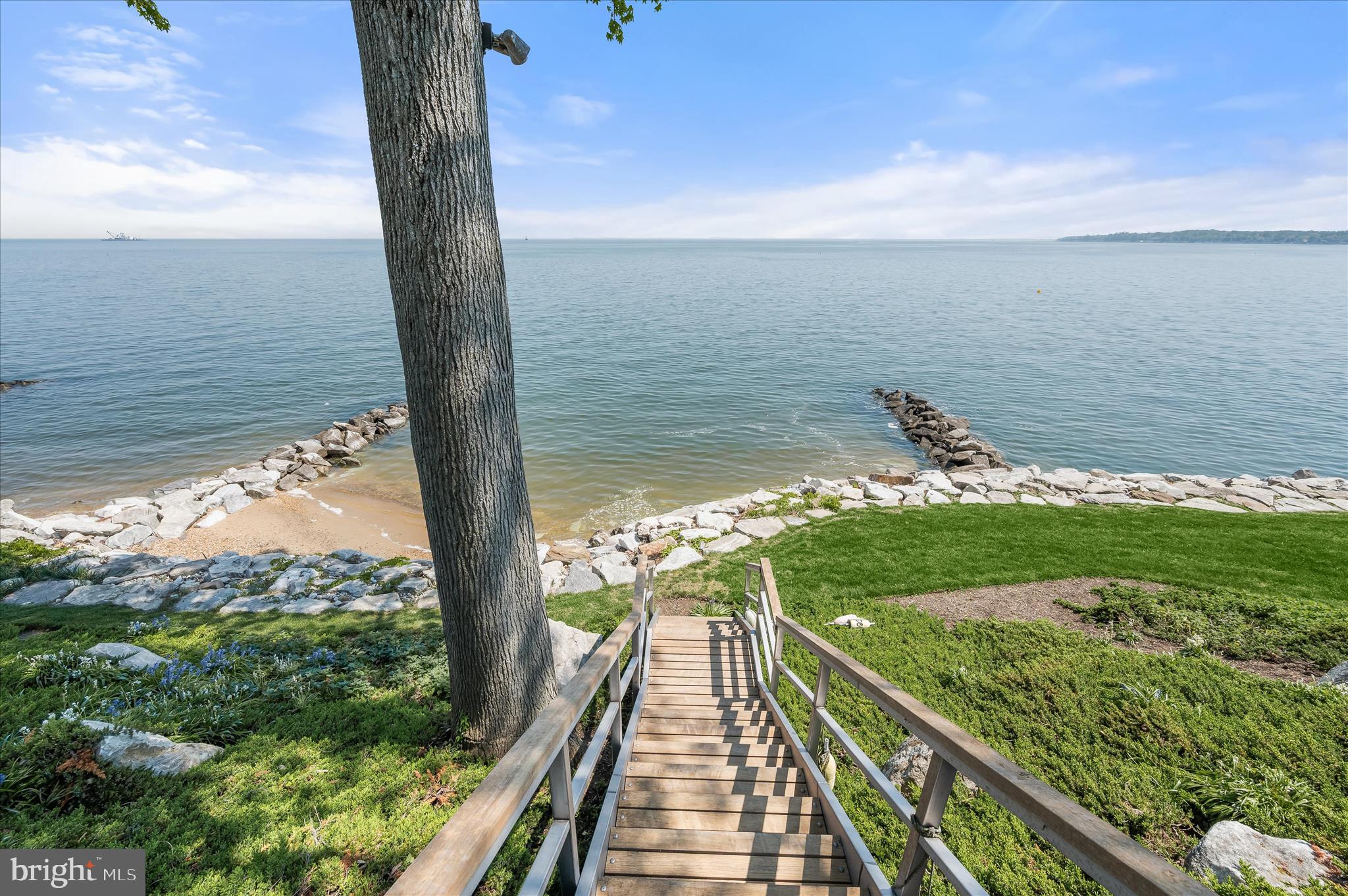 GIBSON ISLAND - Residential