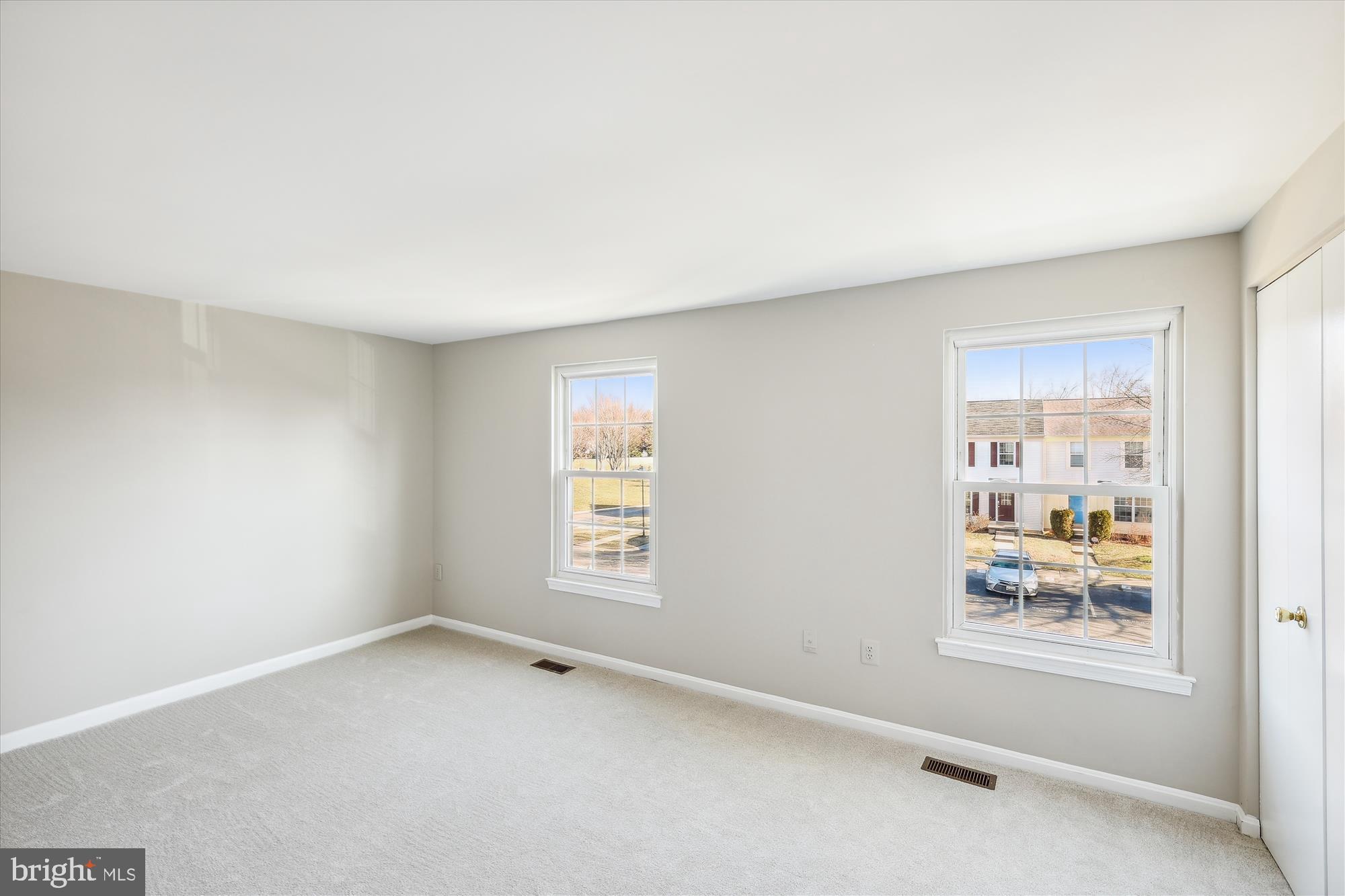 HALLOWELL - Residential