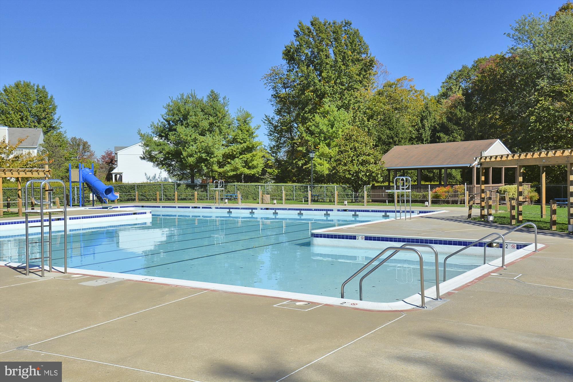 HALLOWELL - Residential