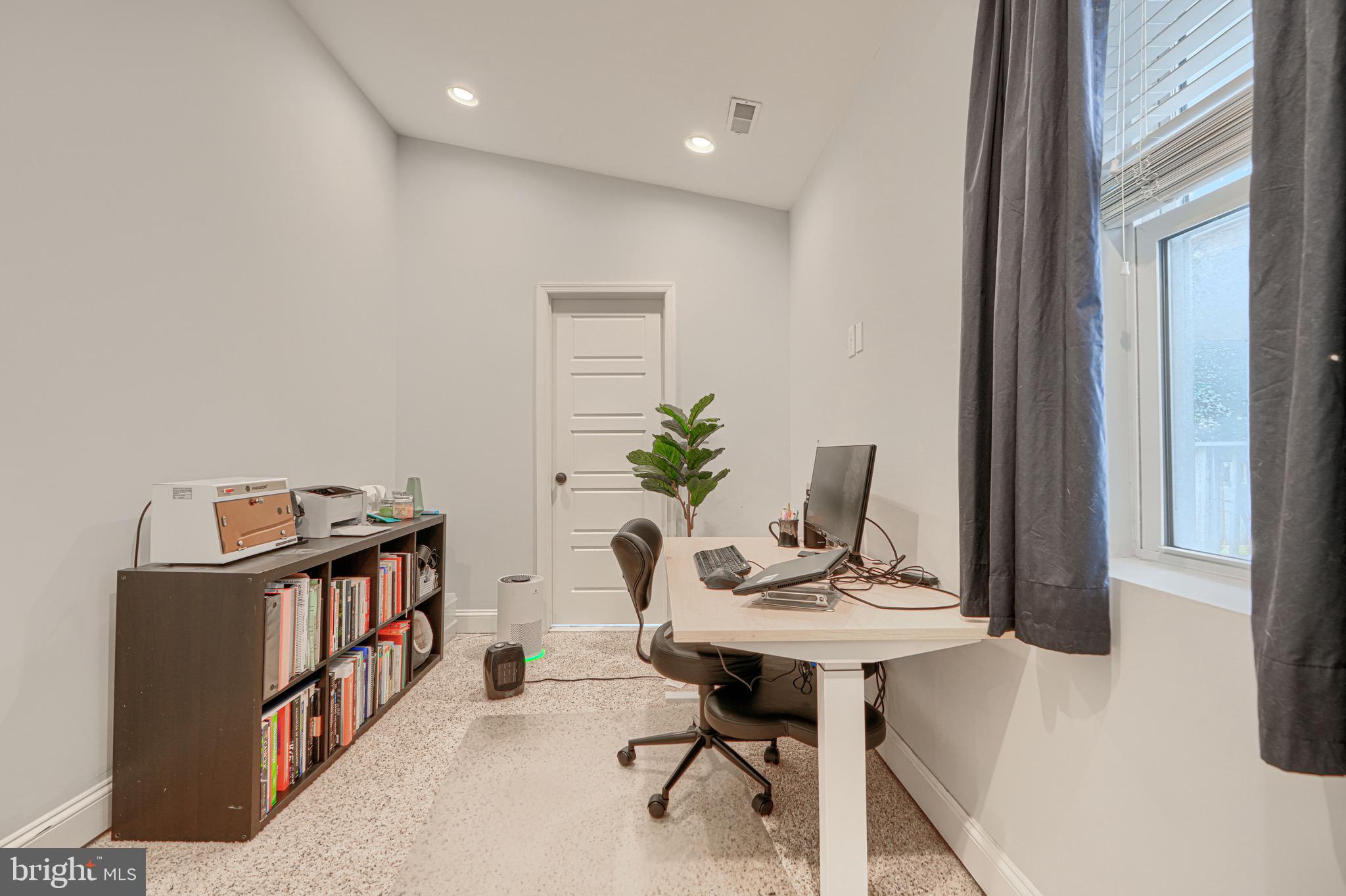 UPPER FELLS POINT - Residential