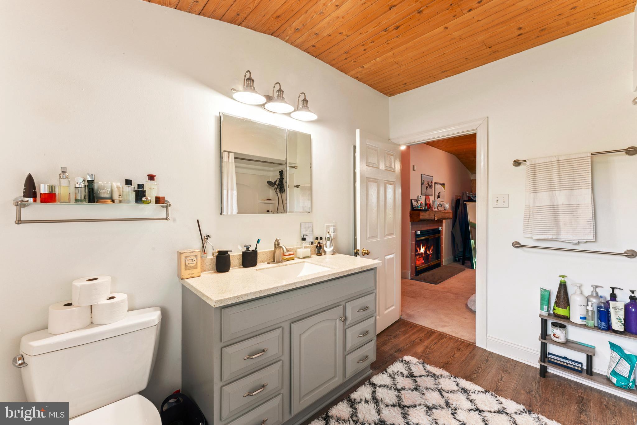 UPPER BLACK EDDY - Residential