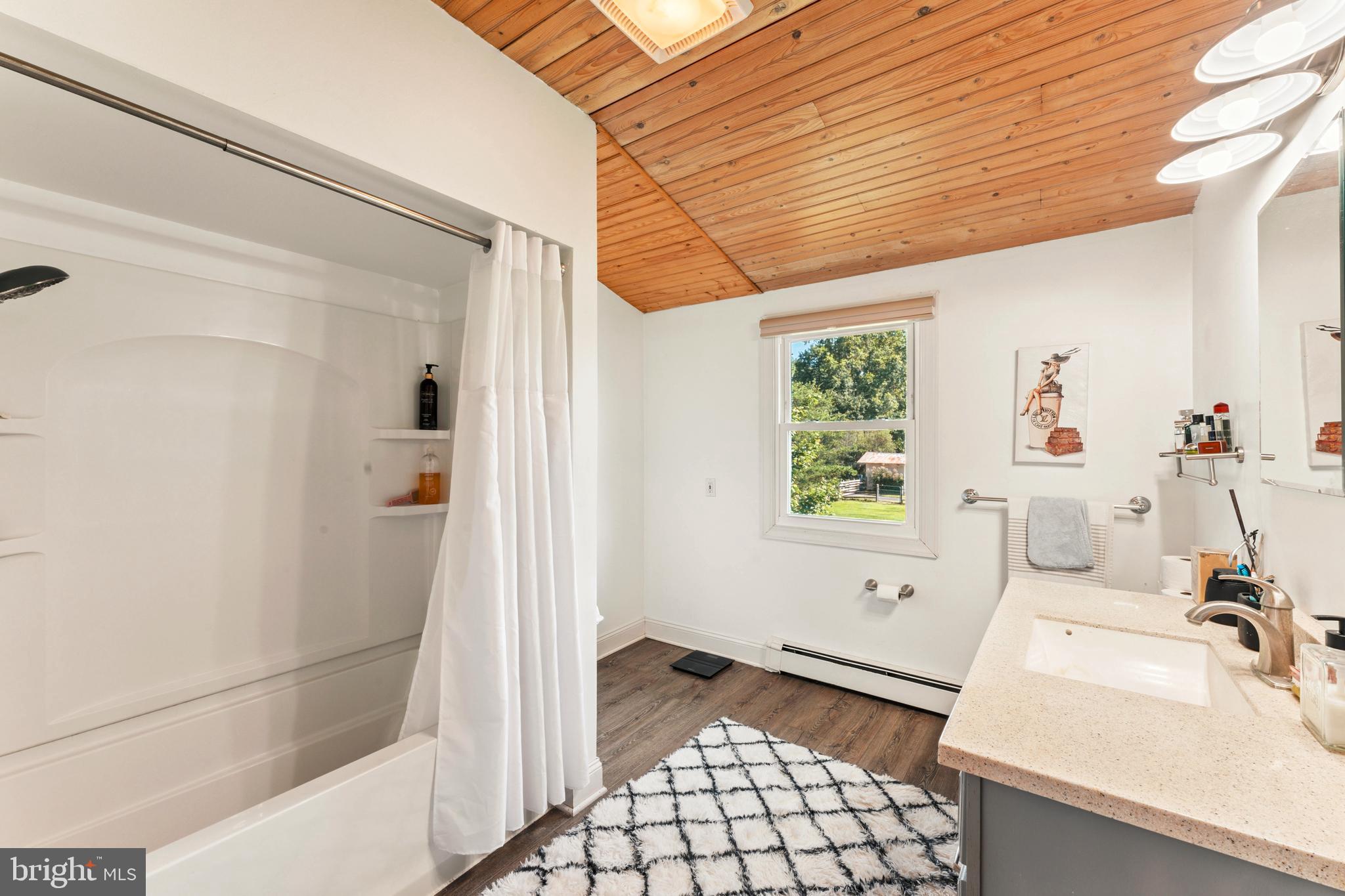 UPPER BLACK EDDY - Residential