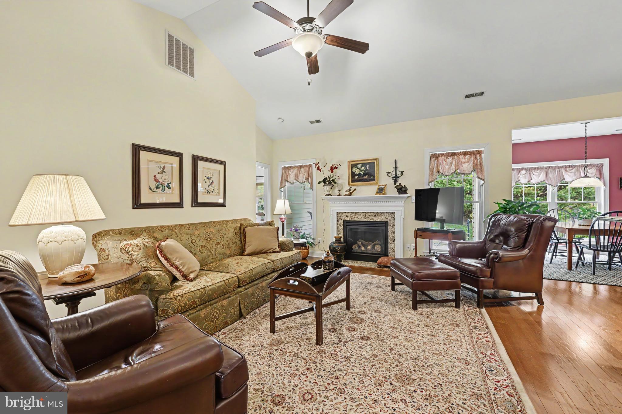 BENTLEY RIDGE - Residential