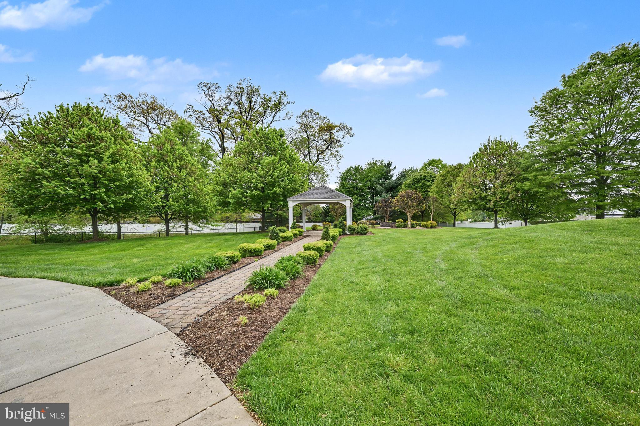 BENTLEY RIDGE - Residential