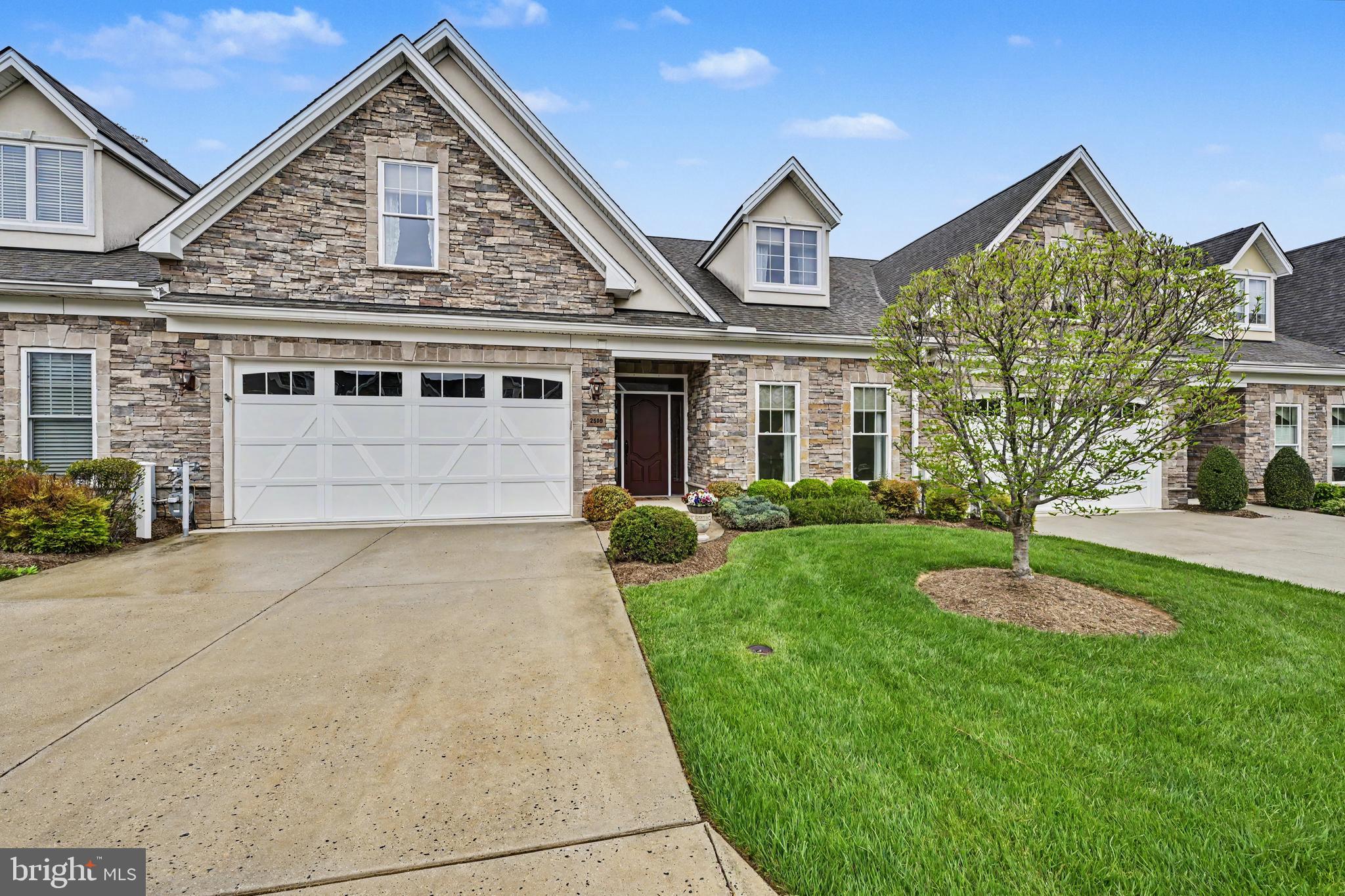 BENTLEY RIDGE - Residential