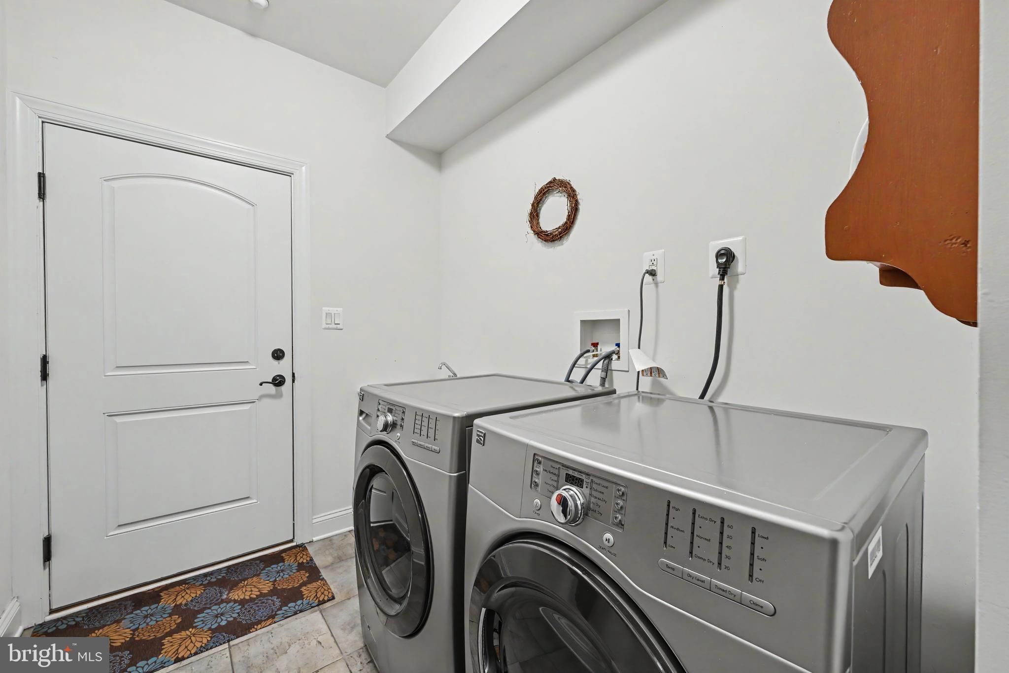 BENTLEY RIDGE - Residential