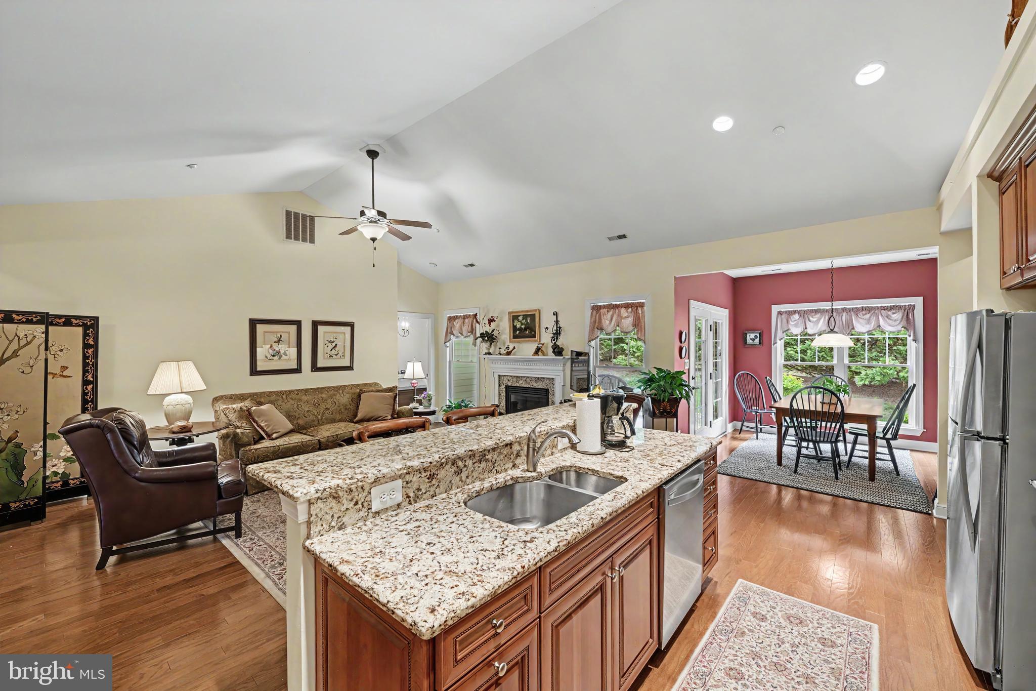 BENTLEY RIDGE - Residential